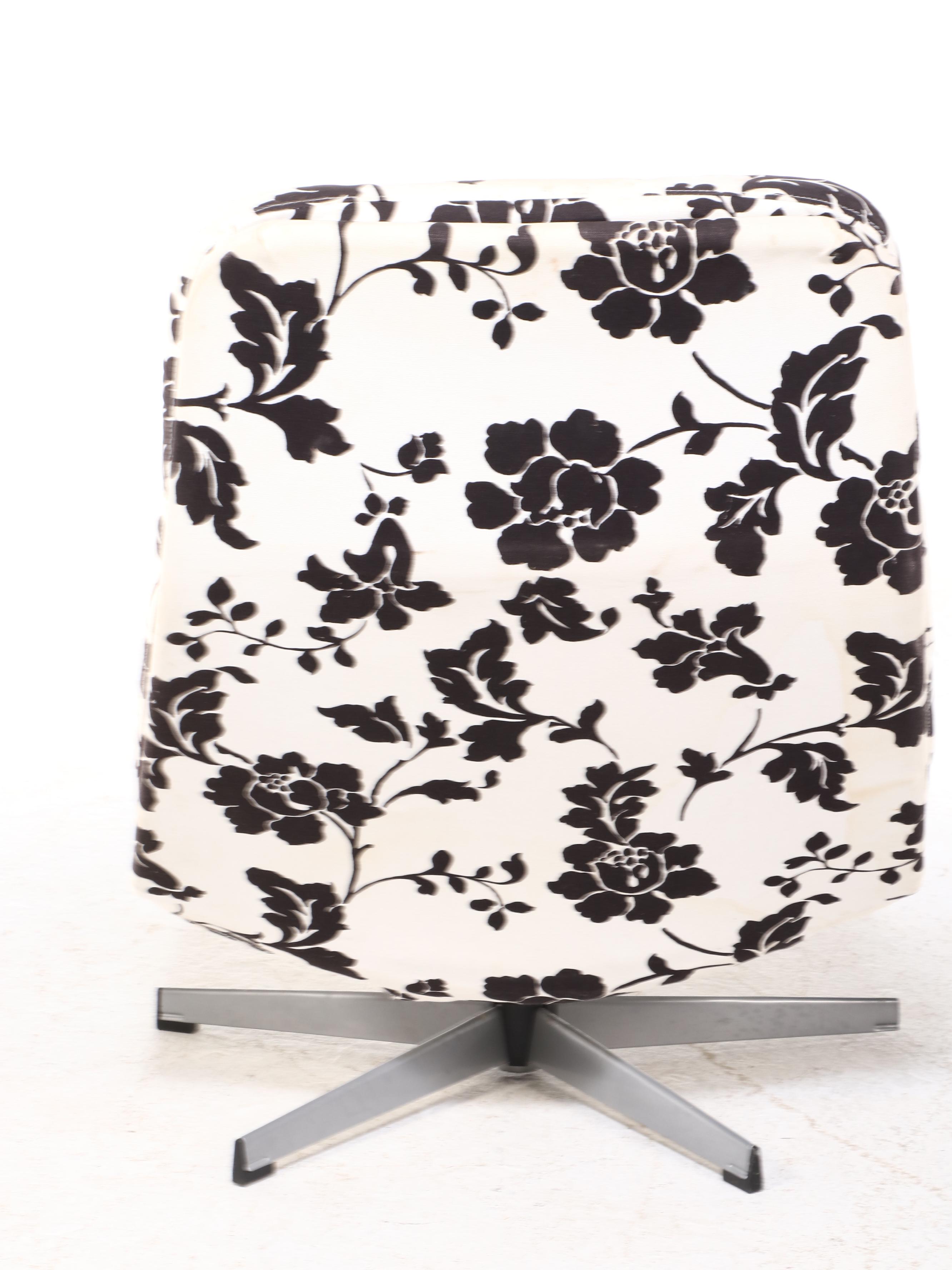 IKEA "Lunna" Upholstered Swivel Chair