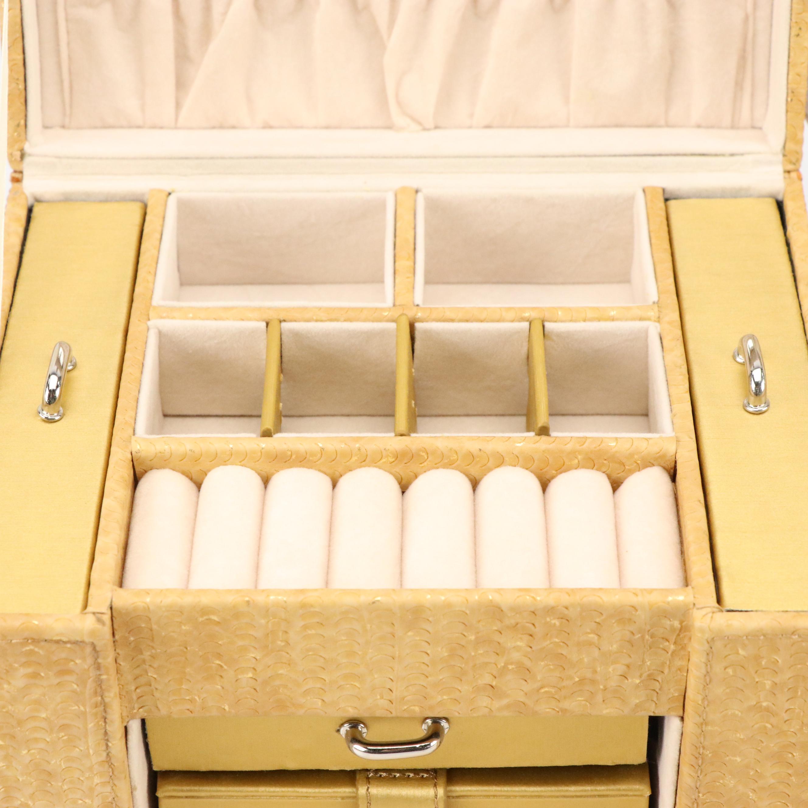 Shoe Form Ring Holder with Jewelry Boxes and Stand