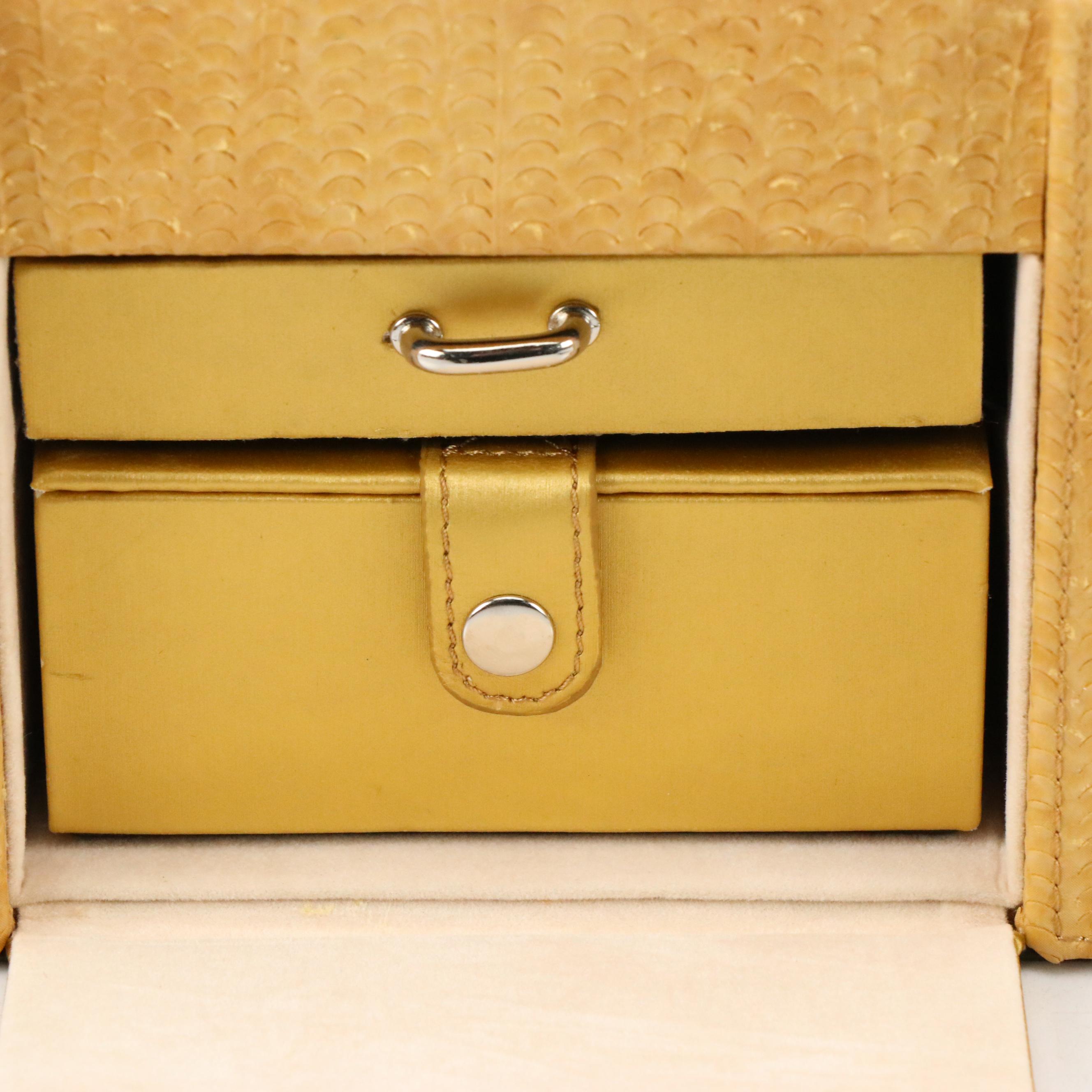 Shoe Form Ring Holder with Jewelry Boxes and Stand