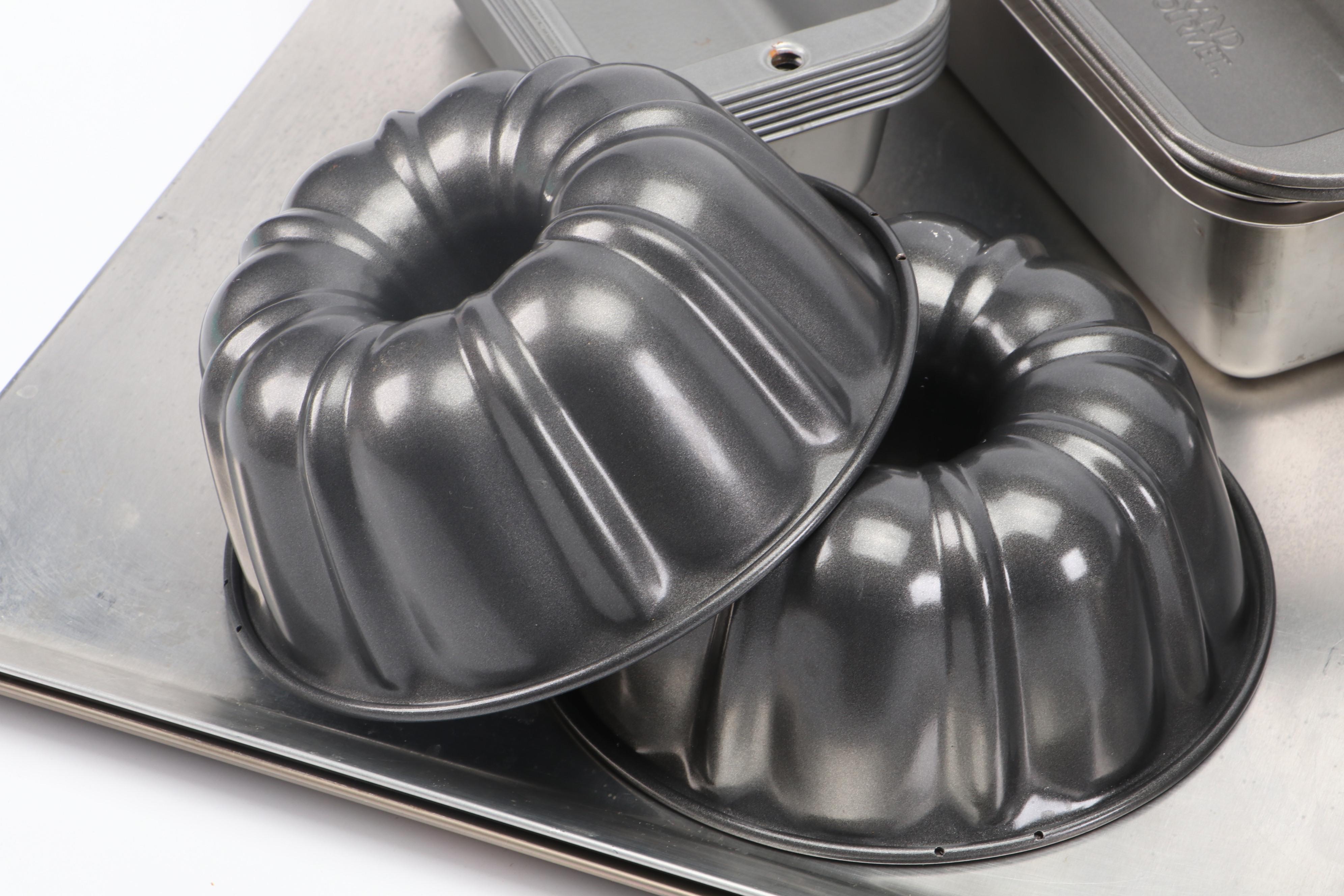 Wilton Muffin Pans with Other Bakeware