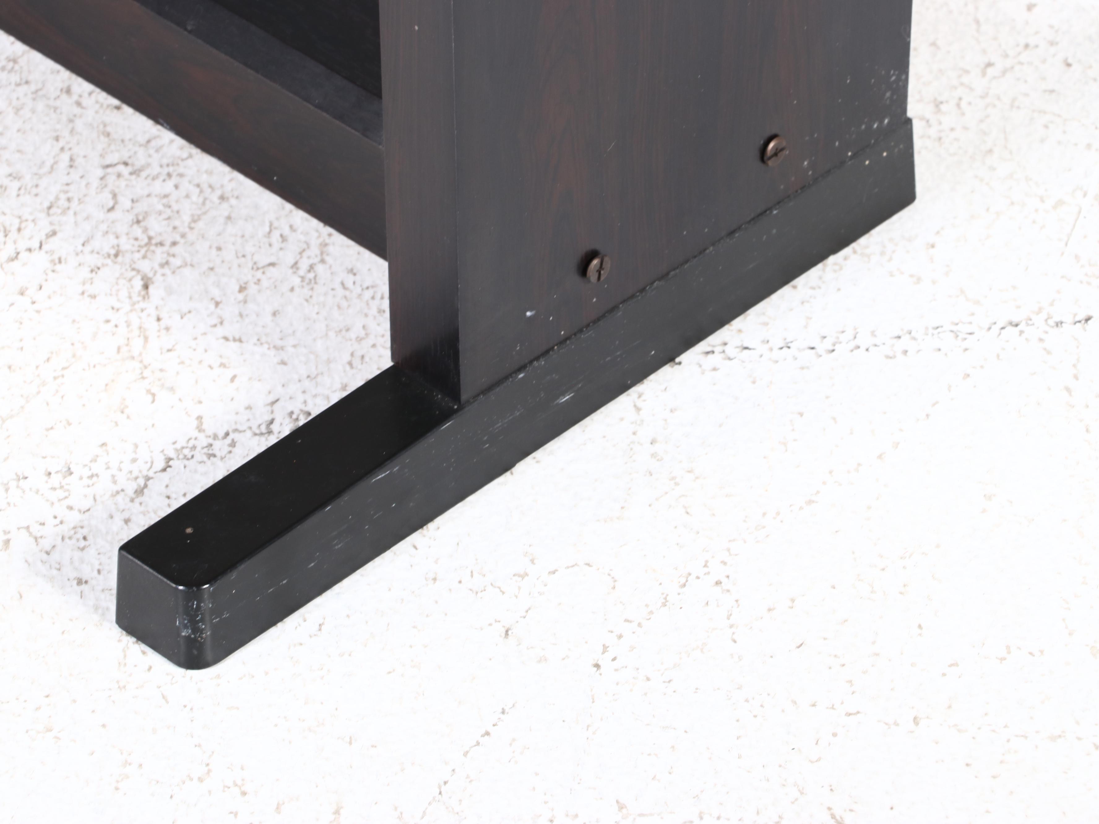 Yamaha Clavinova CLP-300 Keyboard, Integrated Stand and Matching Stool