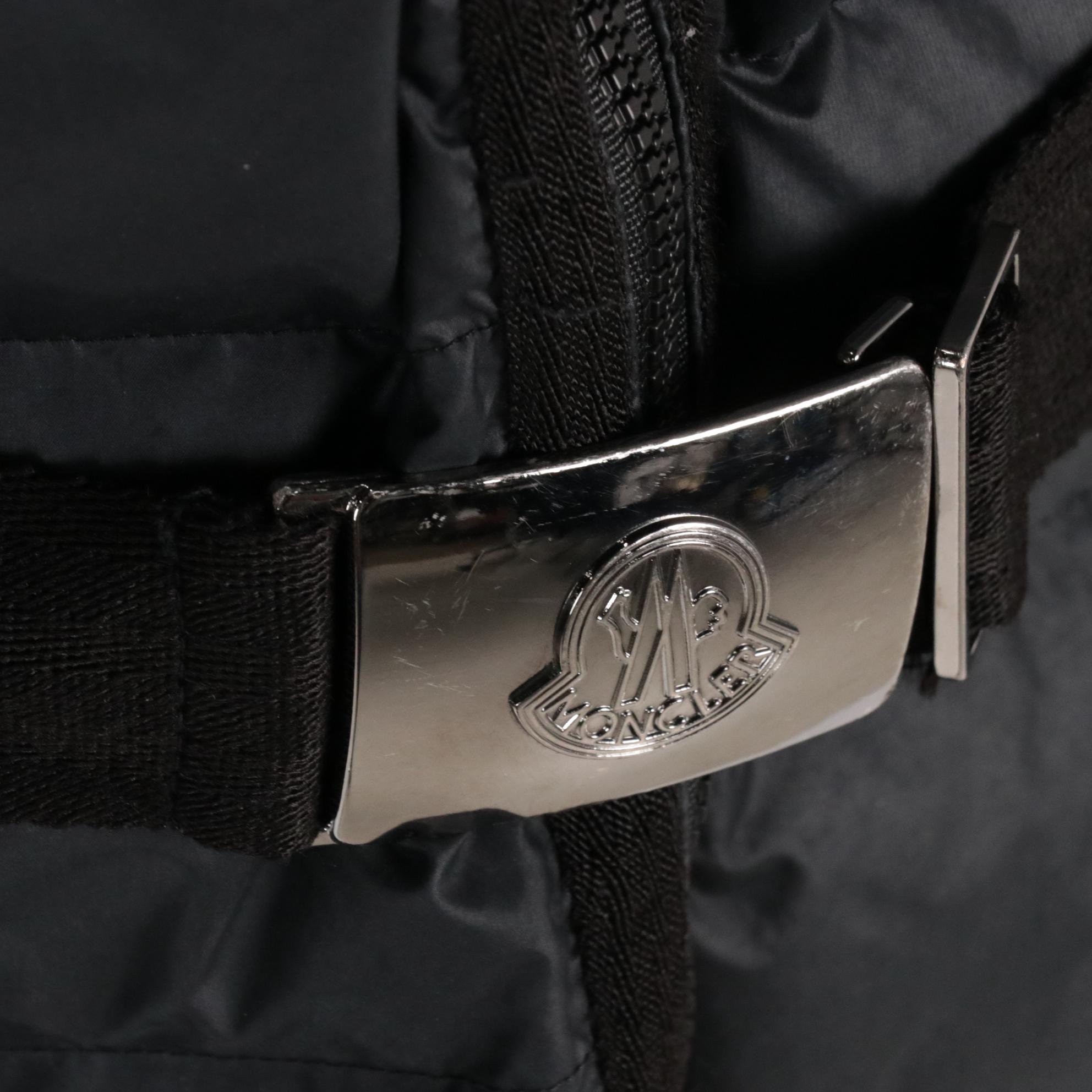 Moncler Quilted Down Zipper-Front Belted Coat with Hood