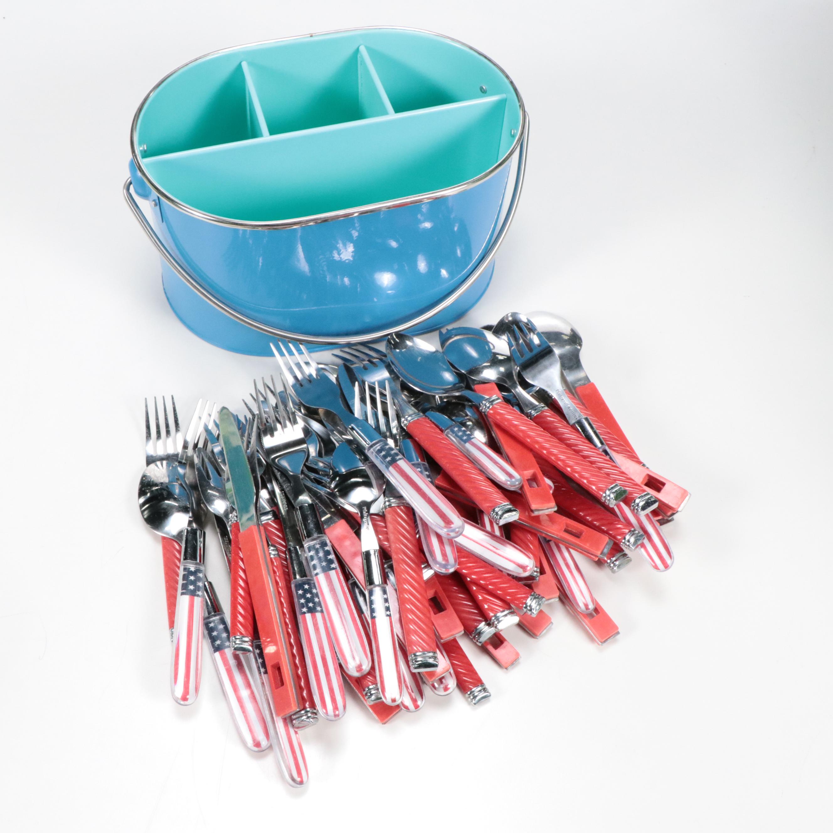 Outdoor Plastic Dinnerware and Table Accessories