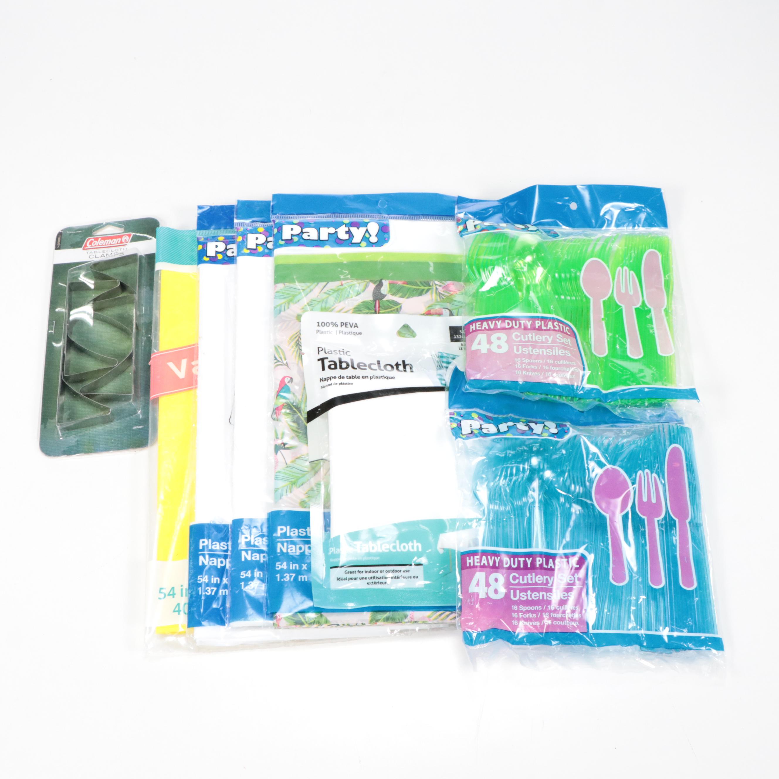 Outdoor Plastic Dinnerware and Table Accessories