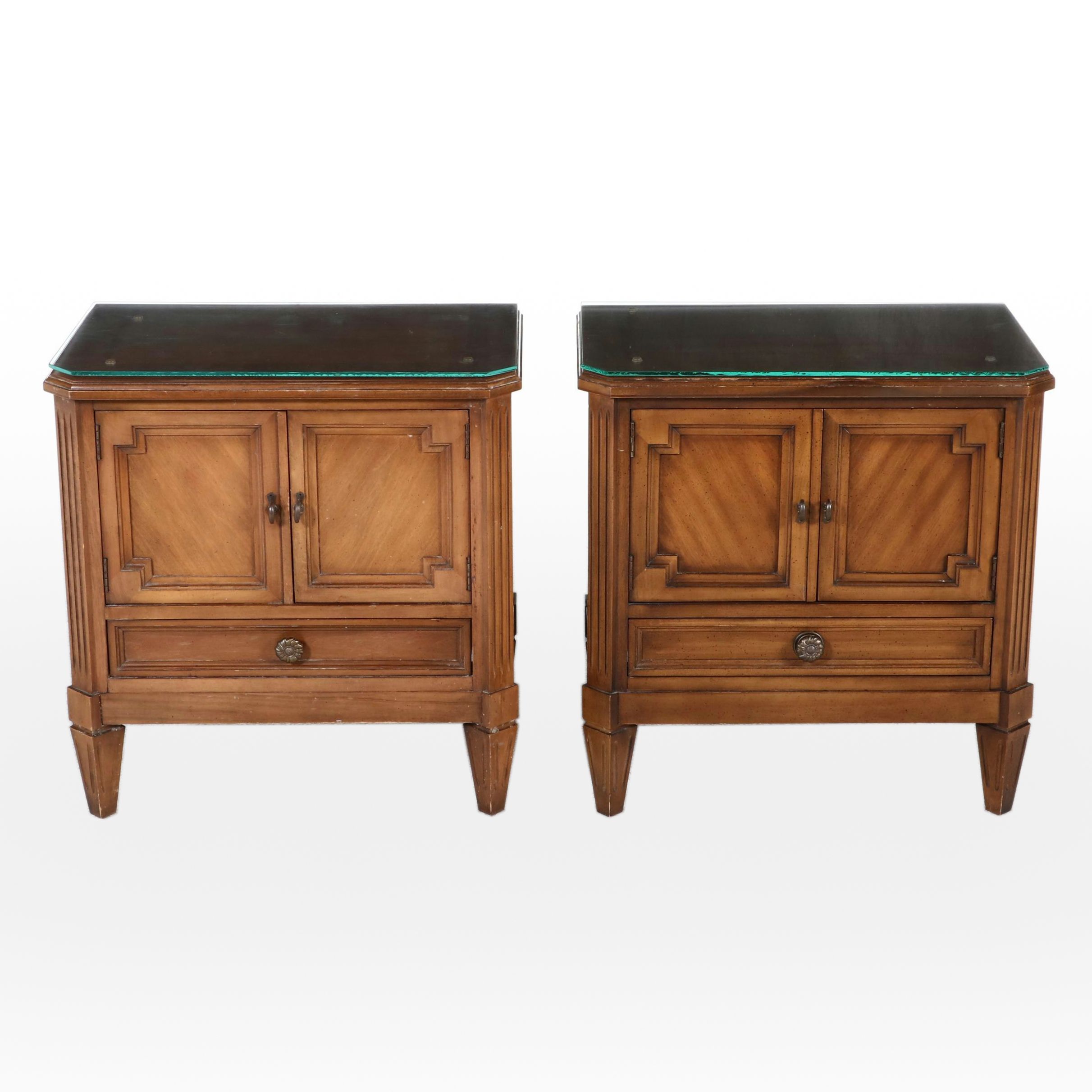 Pair of Century Wooden Nightstands