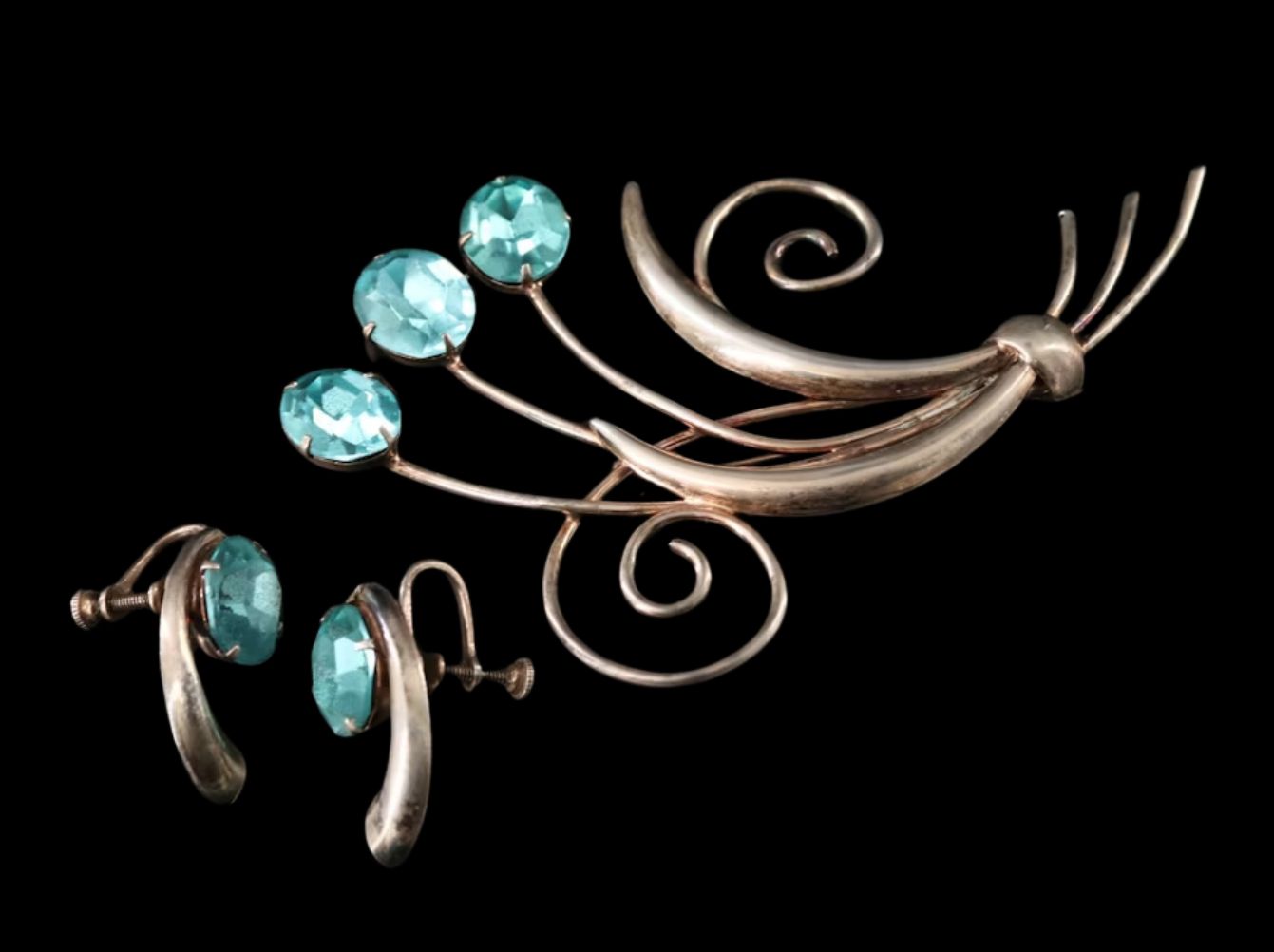 Vintage Fashion & Jewelry