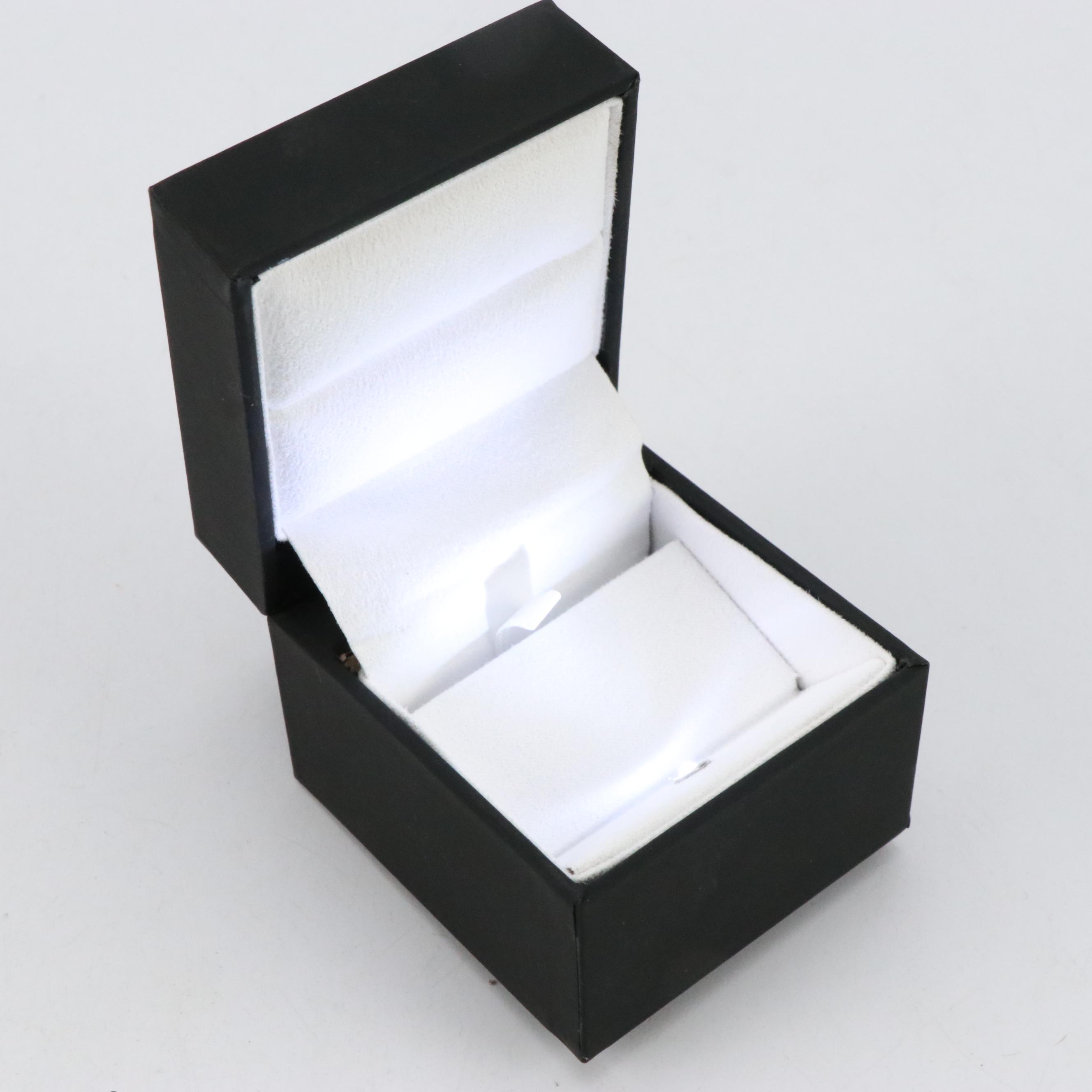 Illuminated Jewelry Presentation Boxes