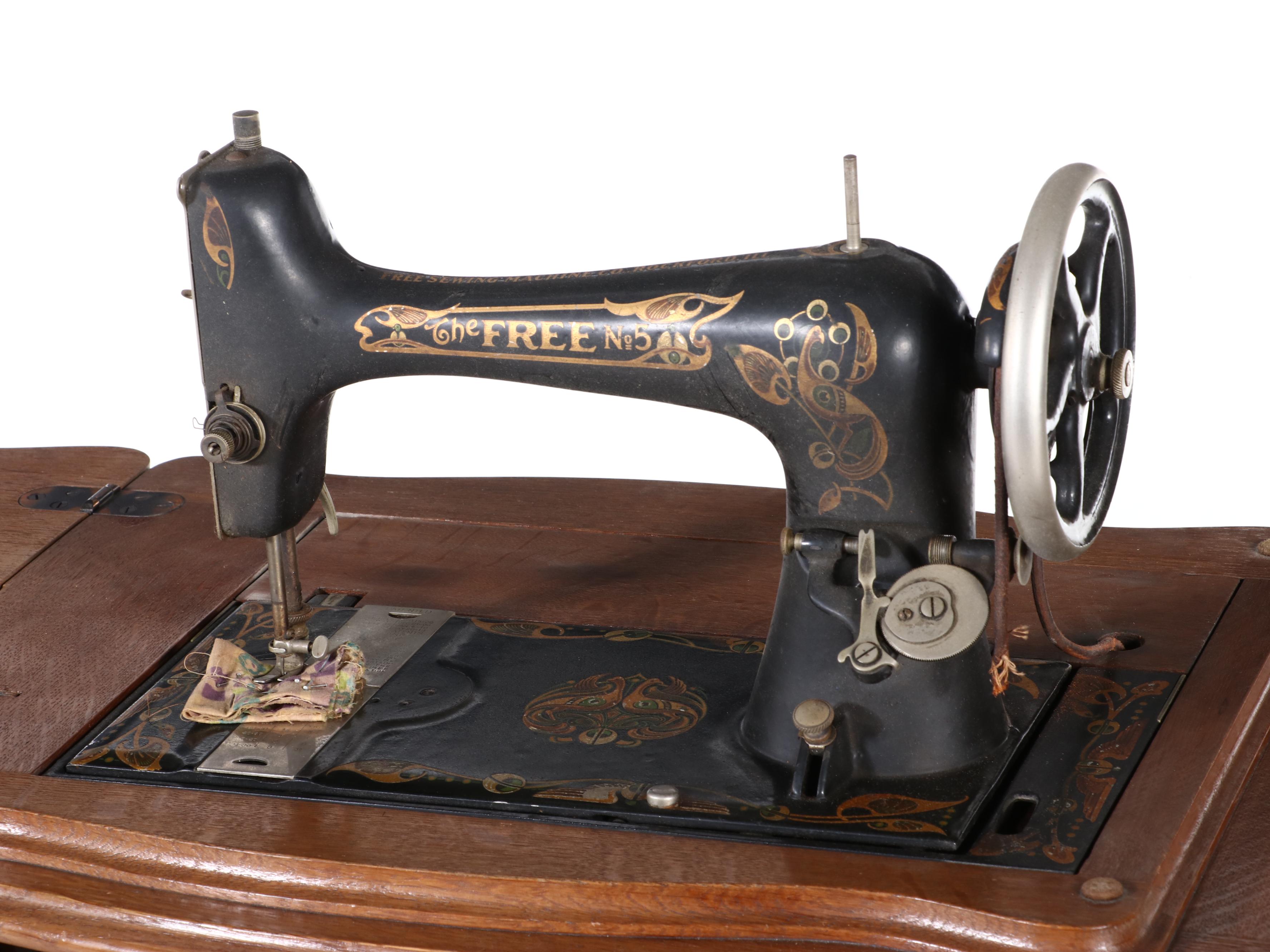 The Free Sewing Machine Co. "No. 5" Manual Sewing Machine, Early 20th C.