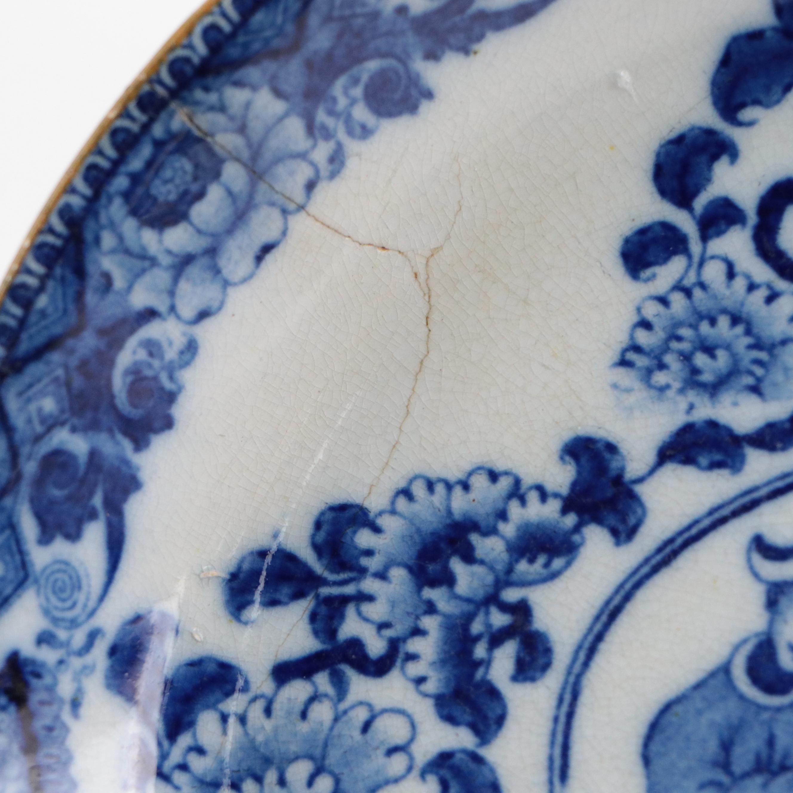 Chinese Porcelain Lidded Vessel with English Earthenware Chinoiserie Tableware