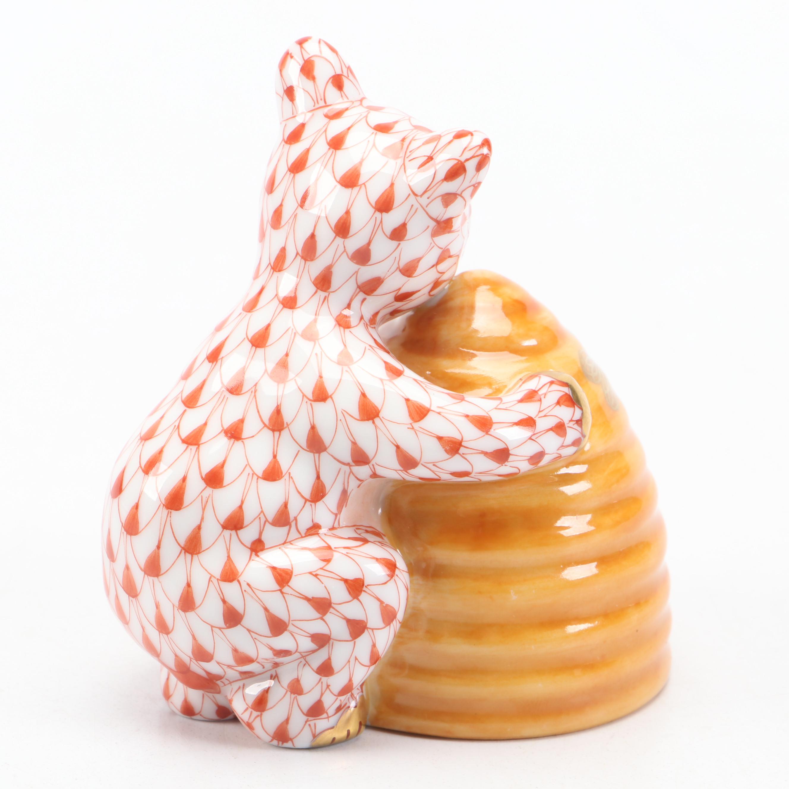 Herend Rust Fishnet with Gold "Honey Bear" Porcelain Figurine