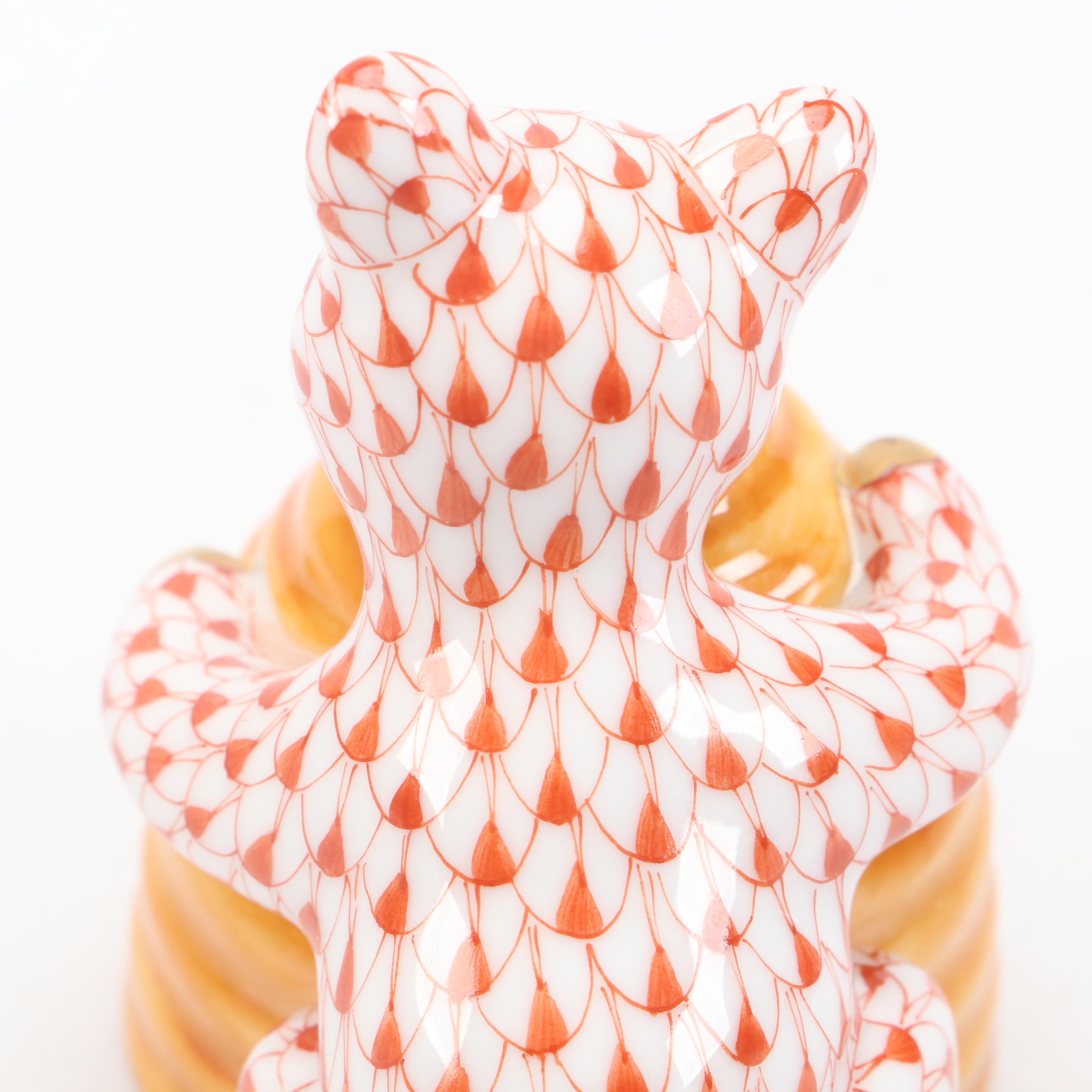 Herend Rust Fishnet with Gold "Honey Bear" Porcelain Figurine