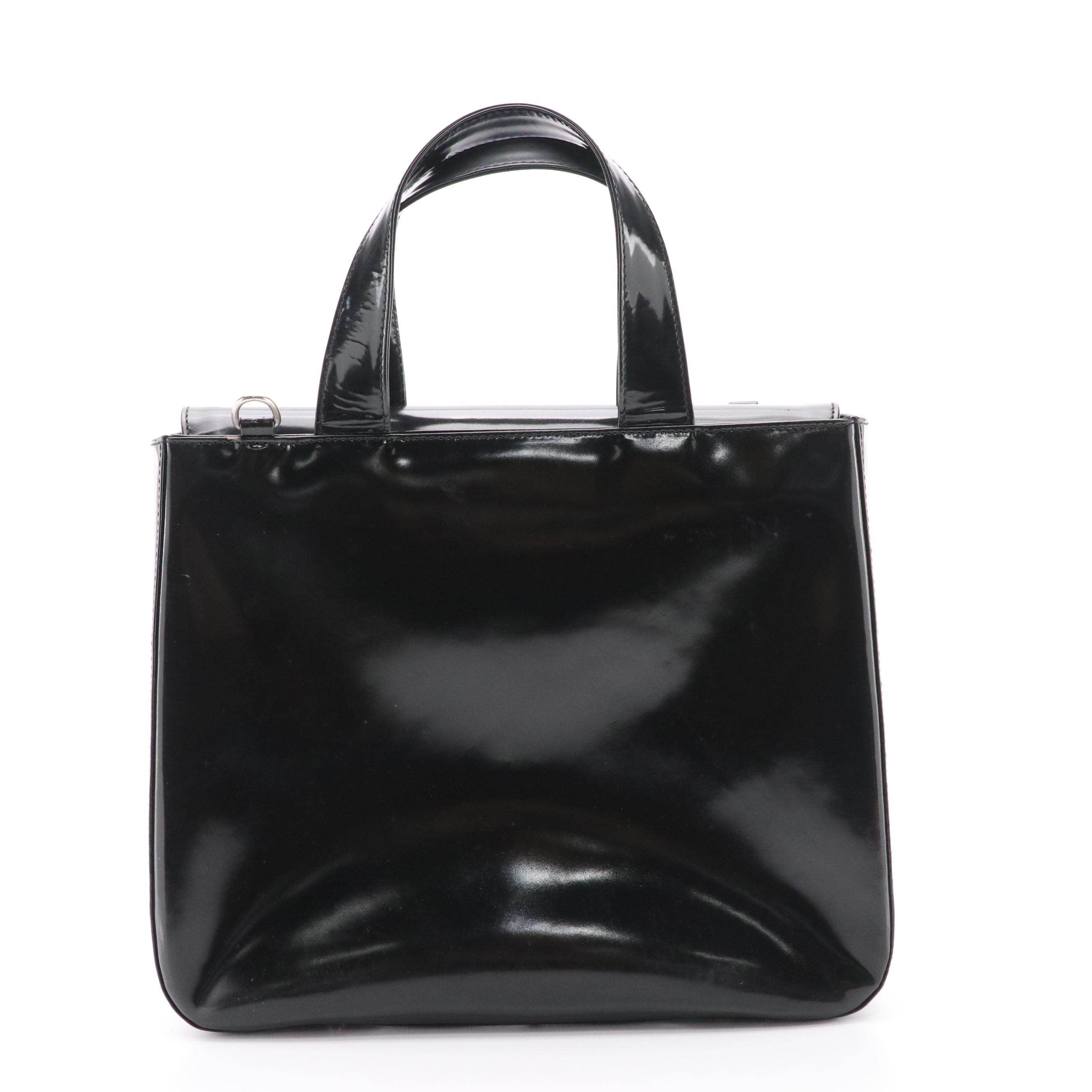 Gucci GG Soho Top Handle Bag in Black Patent Leather