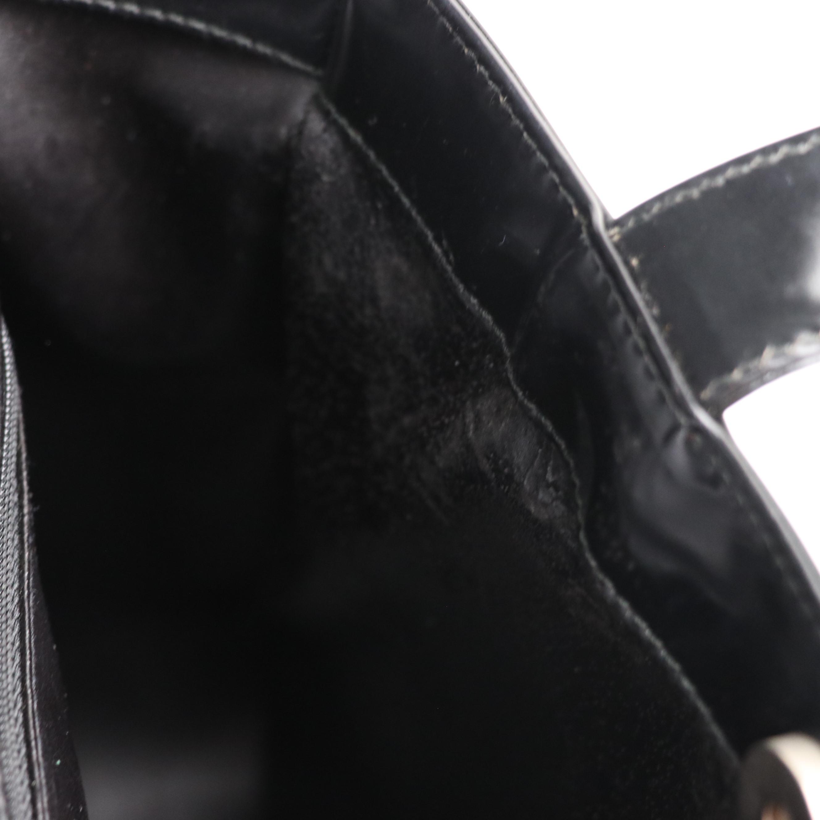 Gucci GG Soho Top Handle Bag in Black Patent Leather