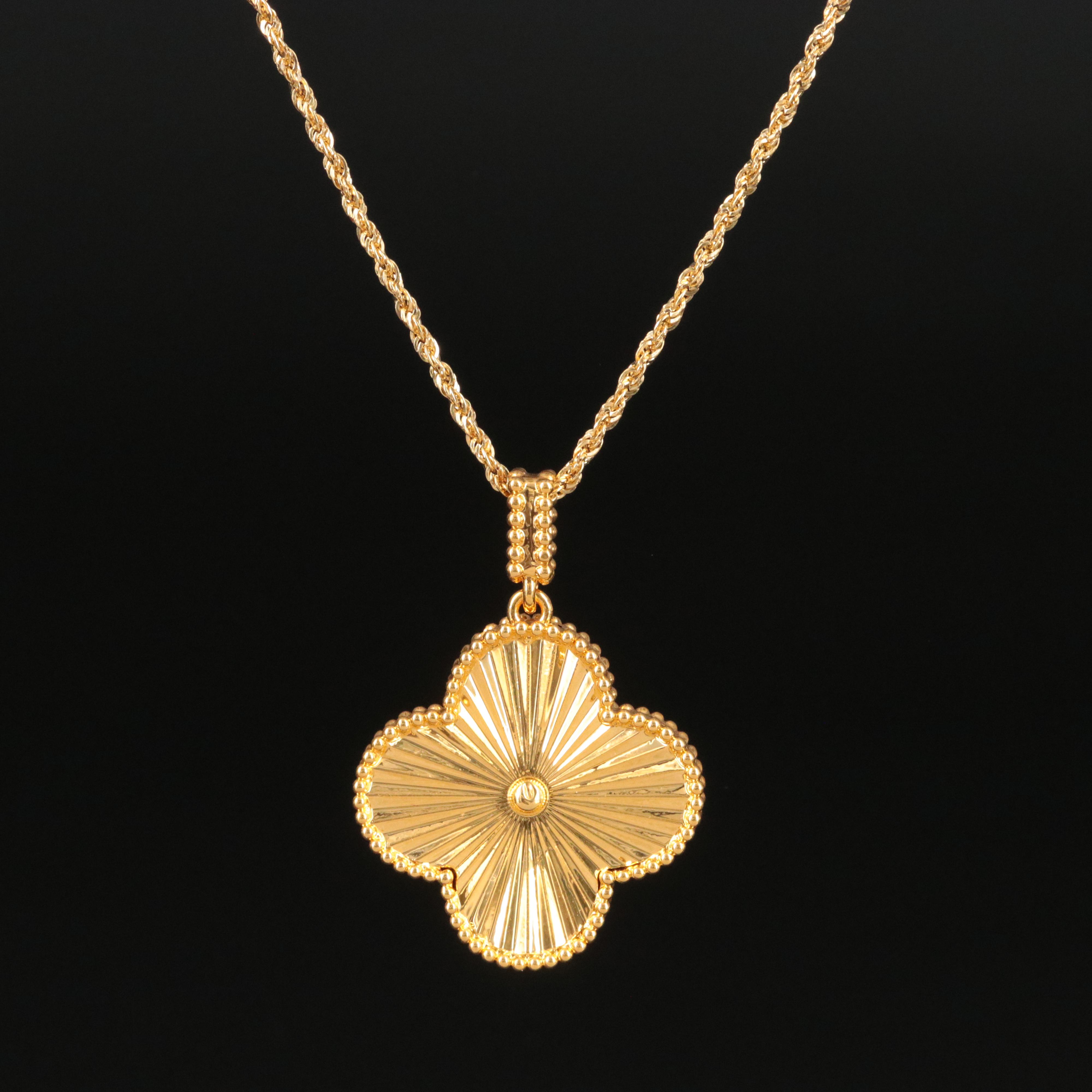18K Quatrefoil Pendant Necklace