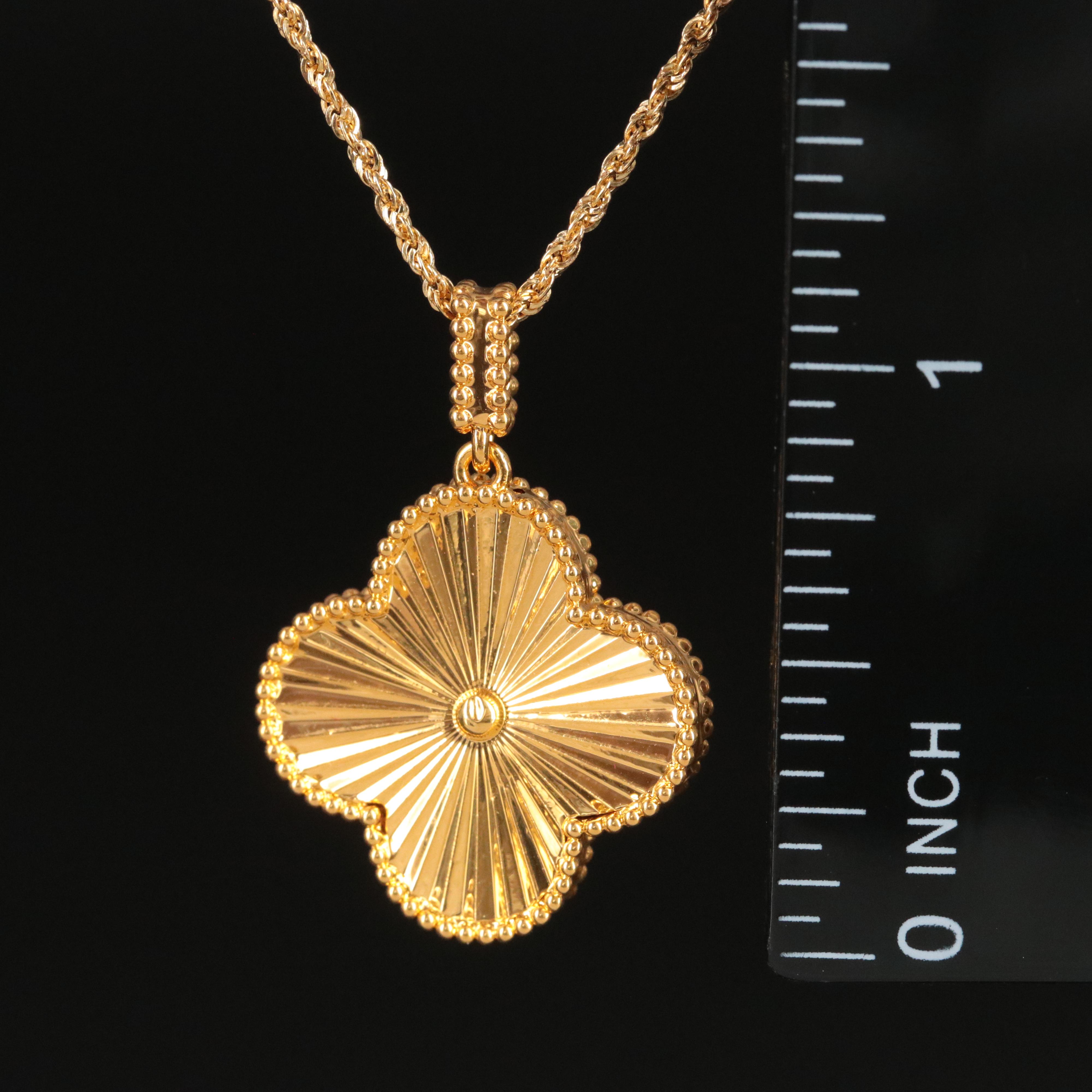 18K Quatrefoil Pendant Necklace