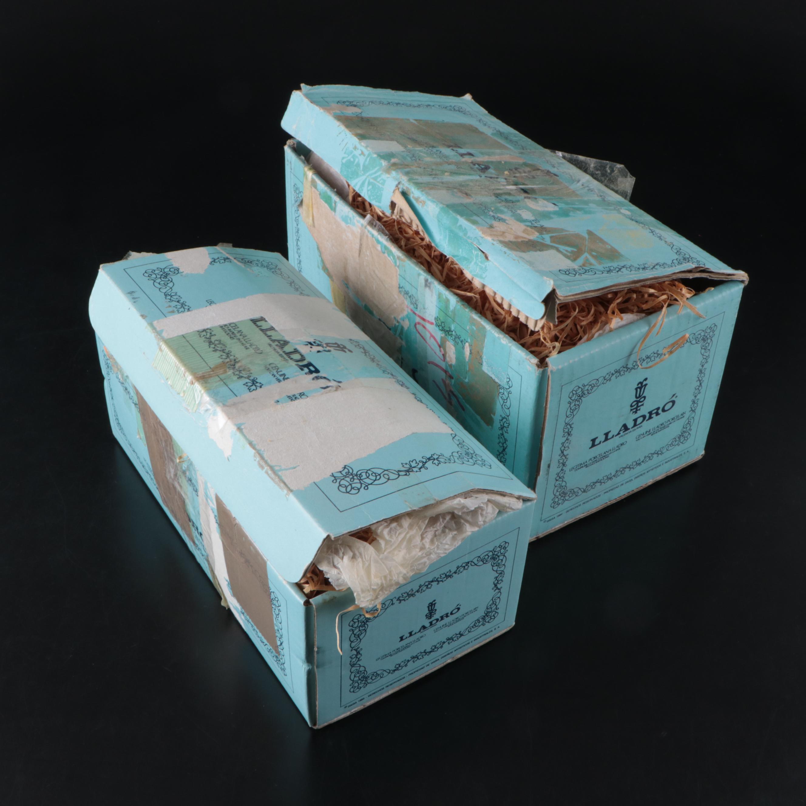 Lladró Kissing Girl and Boy Porcelain Figurines, Designed by Fulgencio Garcia