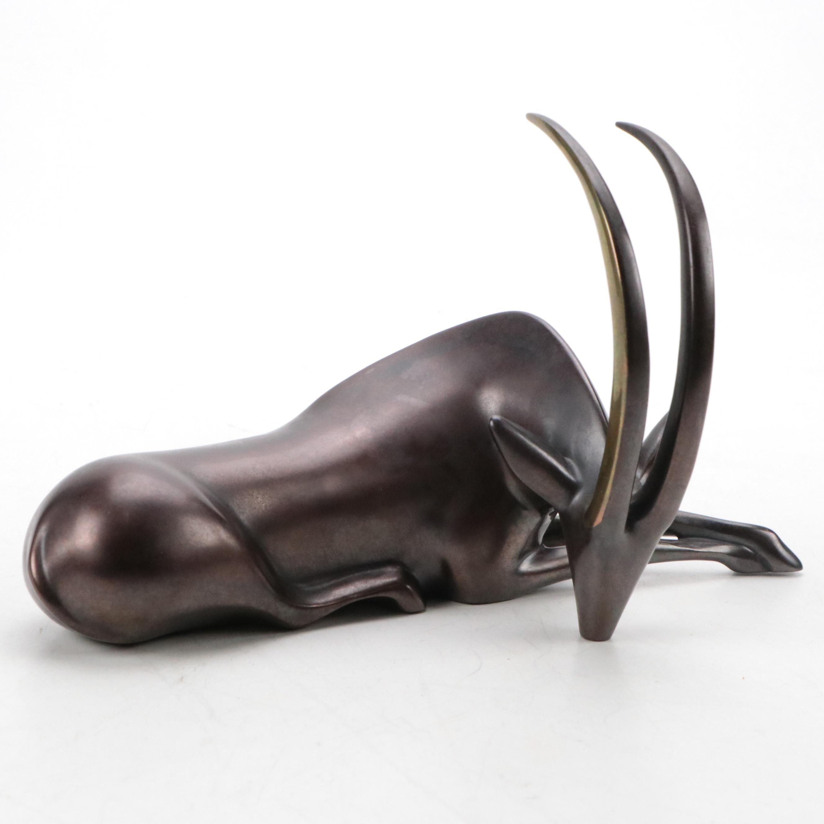 Loet Vanderveen Limited Edition Bronze Reclining Oryx Sculpture, 20th Century