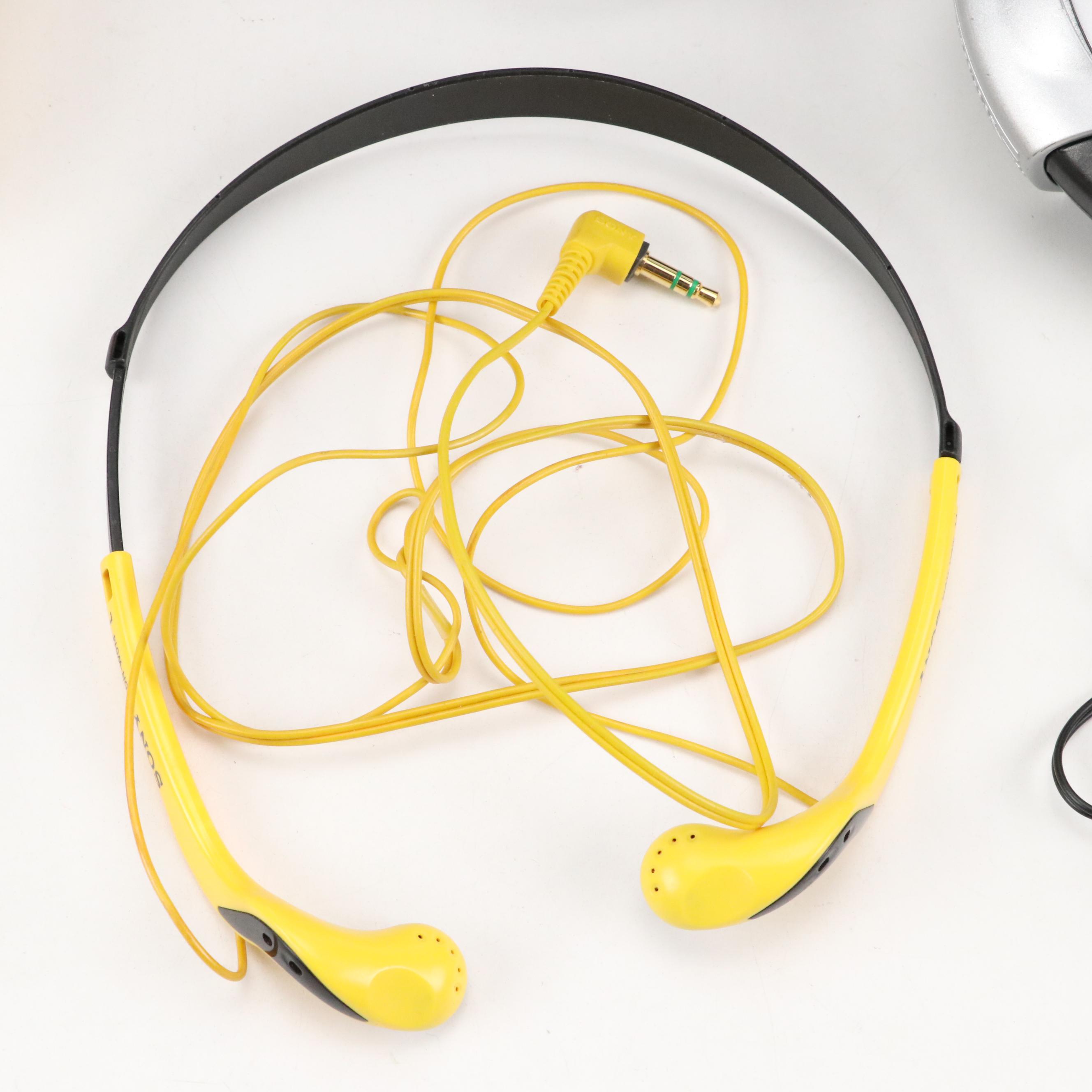 Sony FM/AM Sports Walkman with CD Player, Headphones and Mio Pup Toy