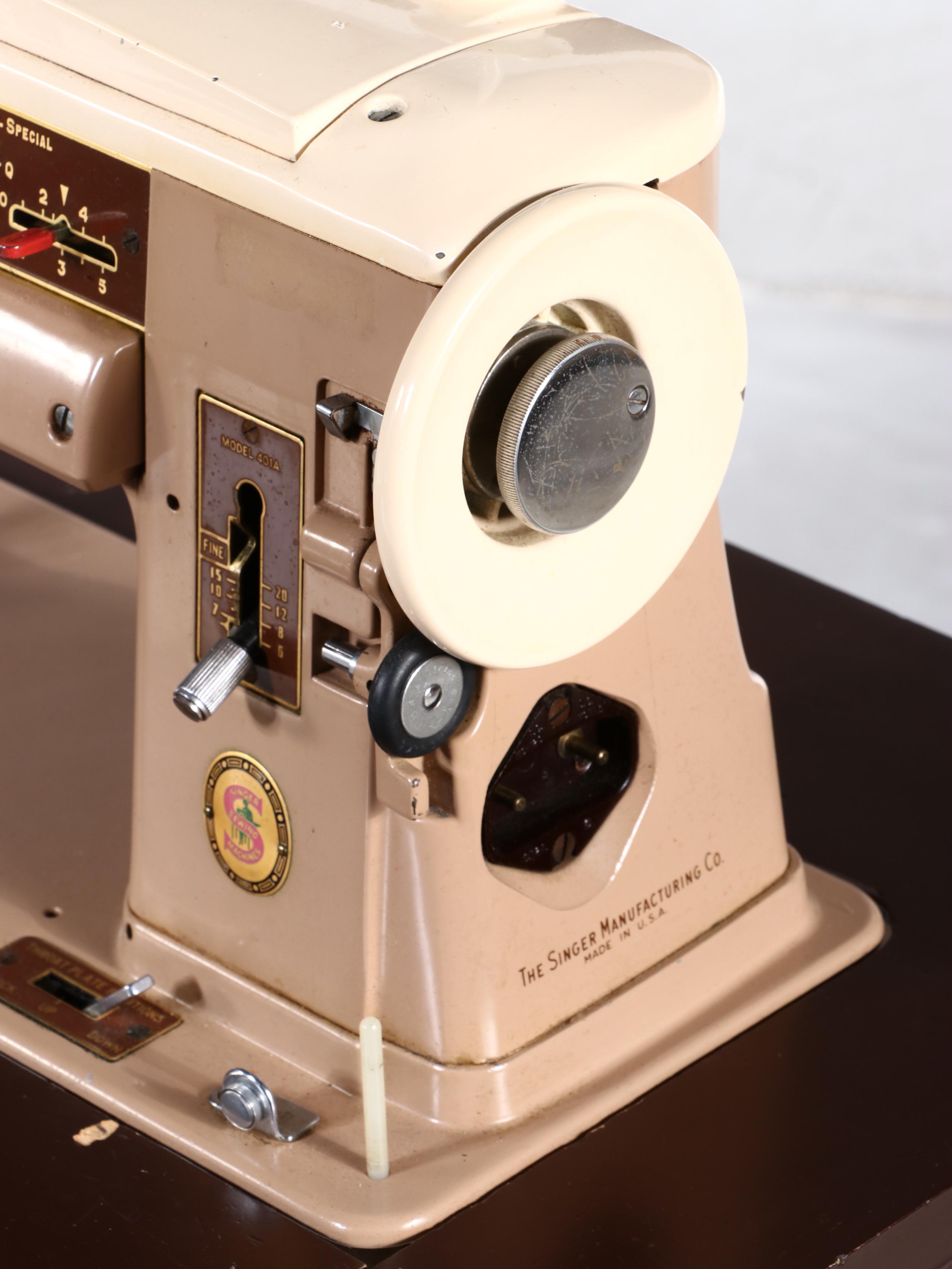 Singer Slant-O-Matic Model 401A Sewing Machine Wood Sewing Table, Mid-20th C.