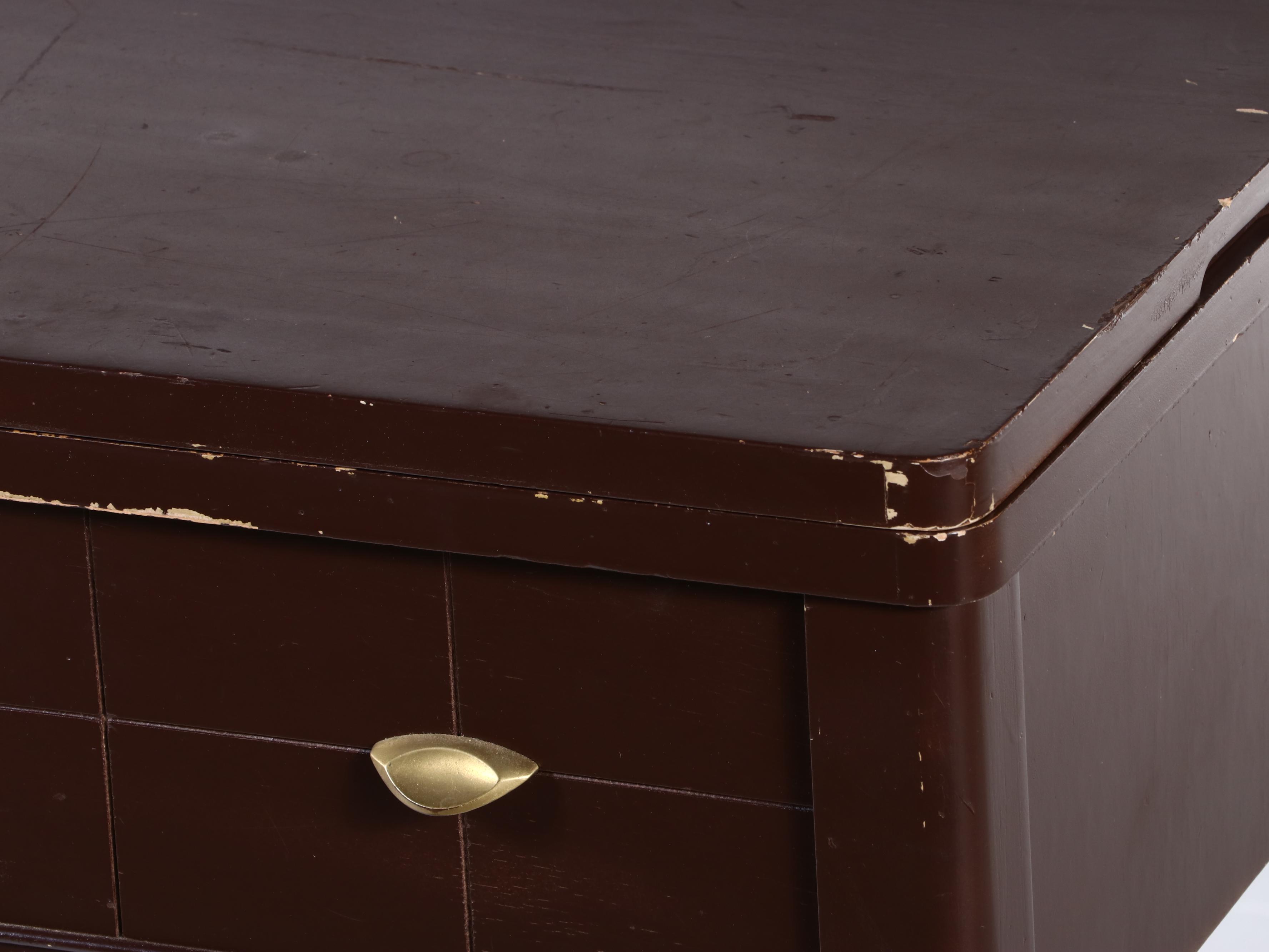 Singer Slant-O-Matic Model 401A Sewing Machine Wood Sewing Table, Mid-20th C.