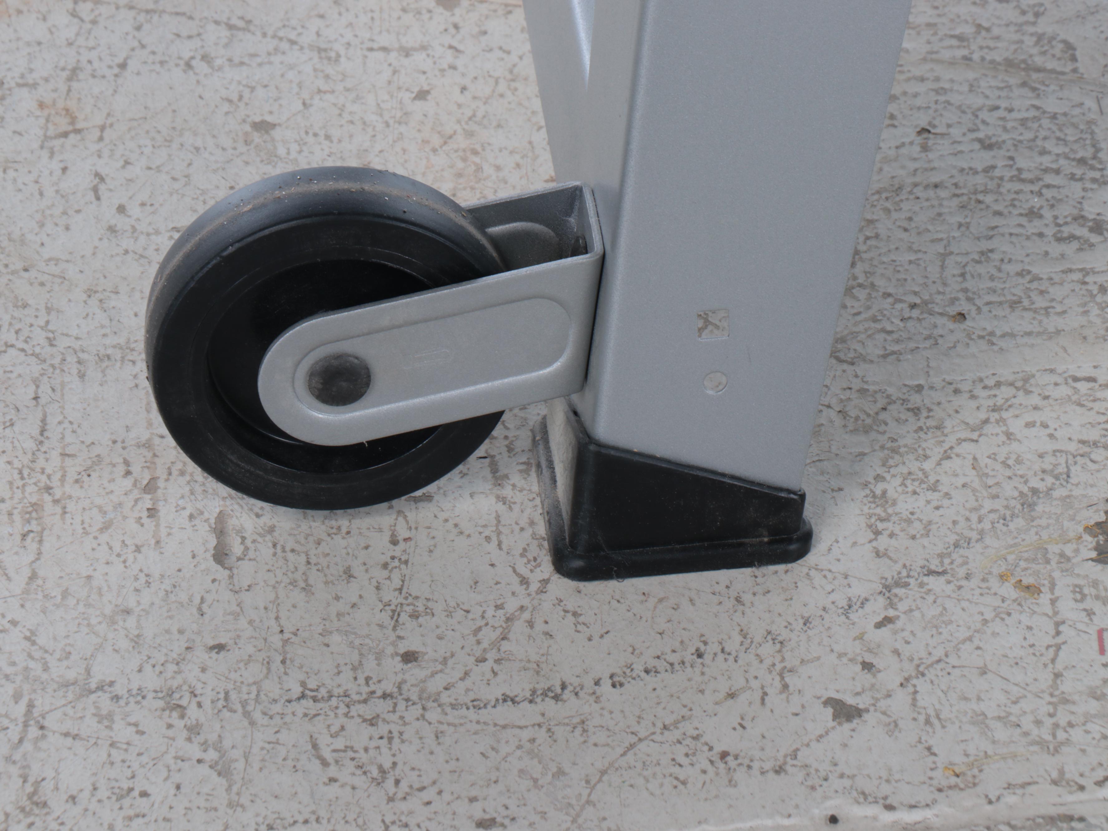 Craftsman Table Saw with Laser Trac