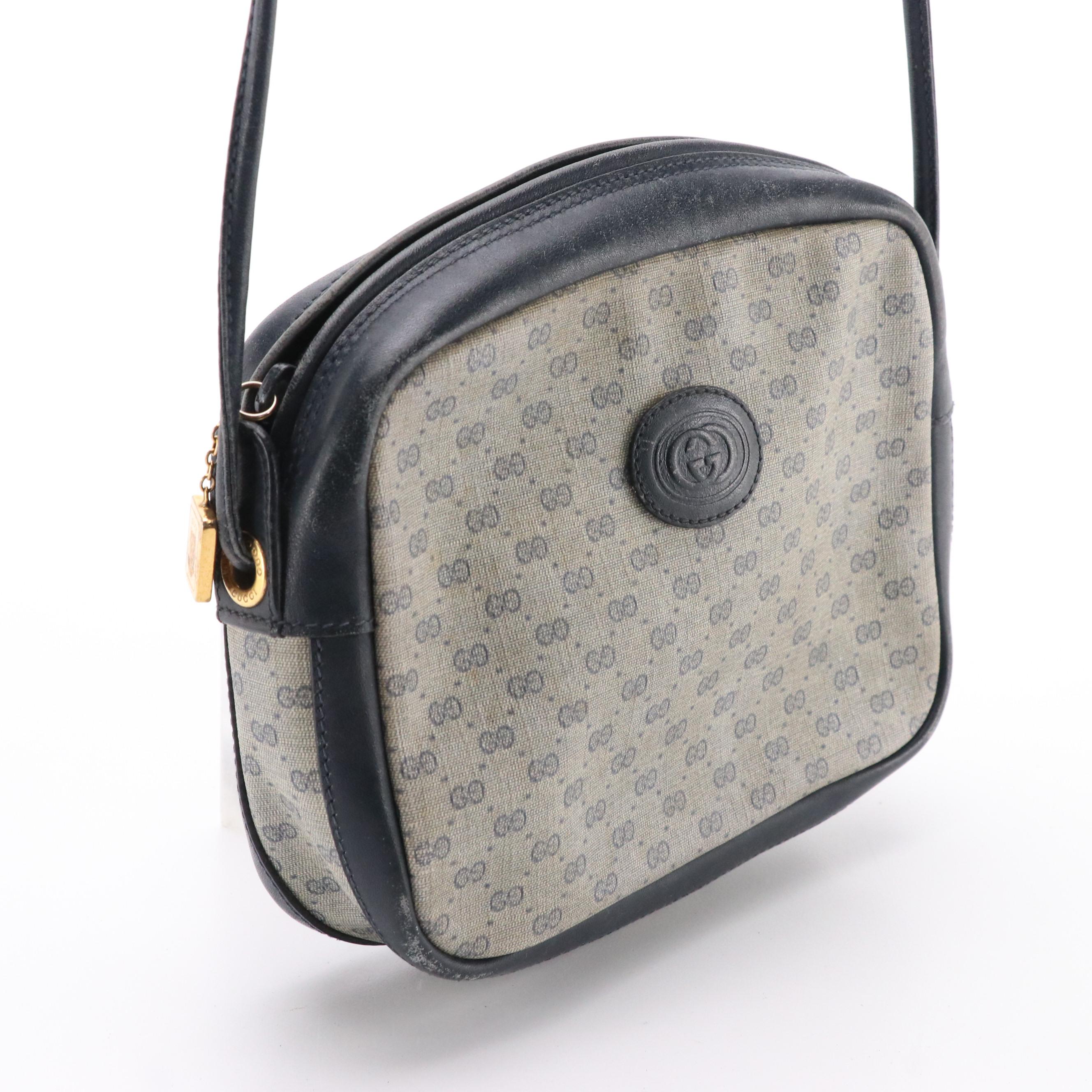 Gucci Vintage Zippered Crossbody Bag in Micro GG Supreme Canvas and Navy Leather