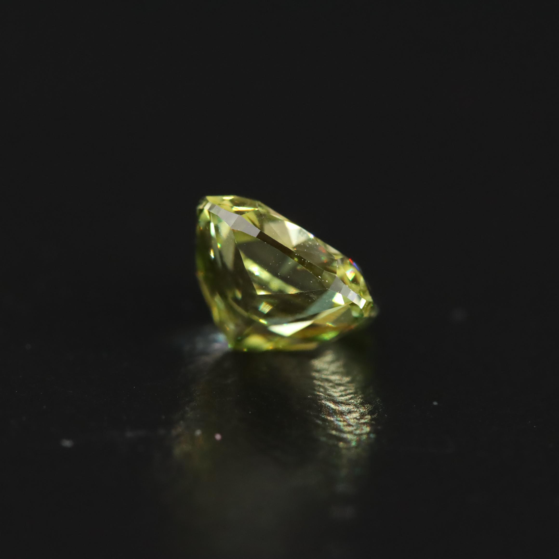 Loose 1.74 CT Fancy Vivid Green Lab Grown Diamond with IGI Report