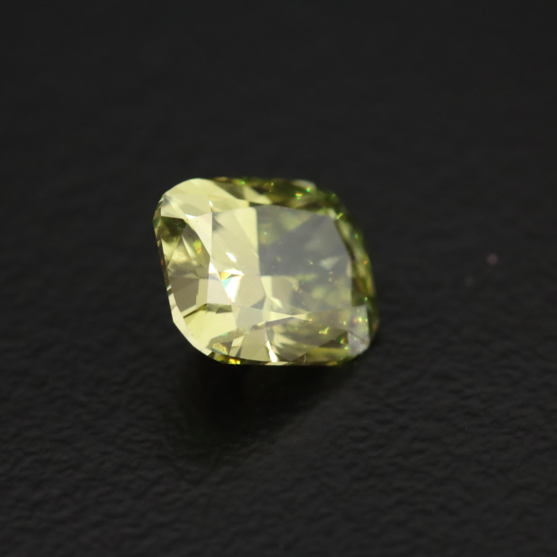 Loose 1.74 CT Fancy Vivid Green Lab Grown Diamond with IGI Report