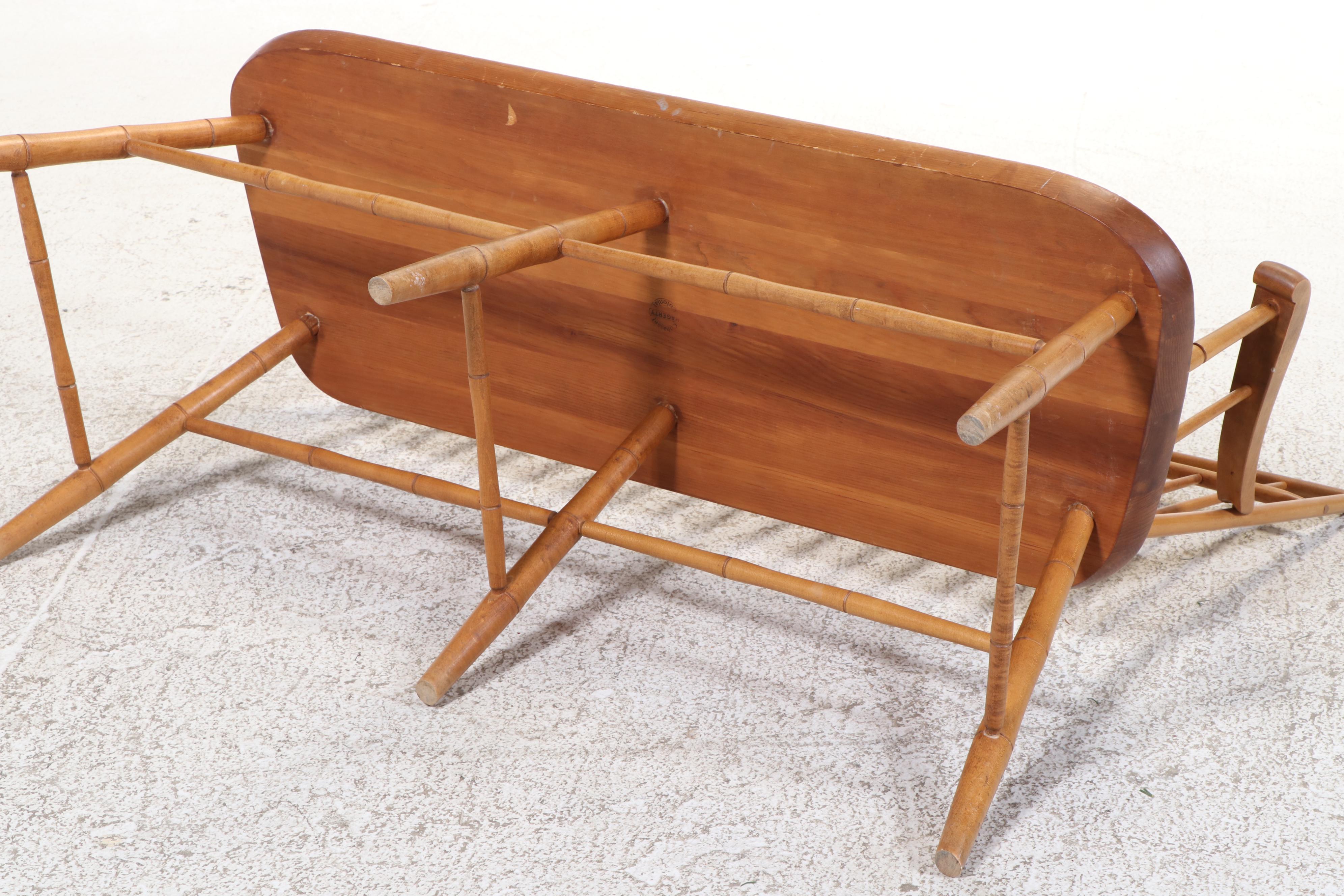 American Colonial Style Spindle-Back Bench, 20th Century
