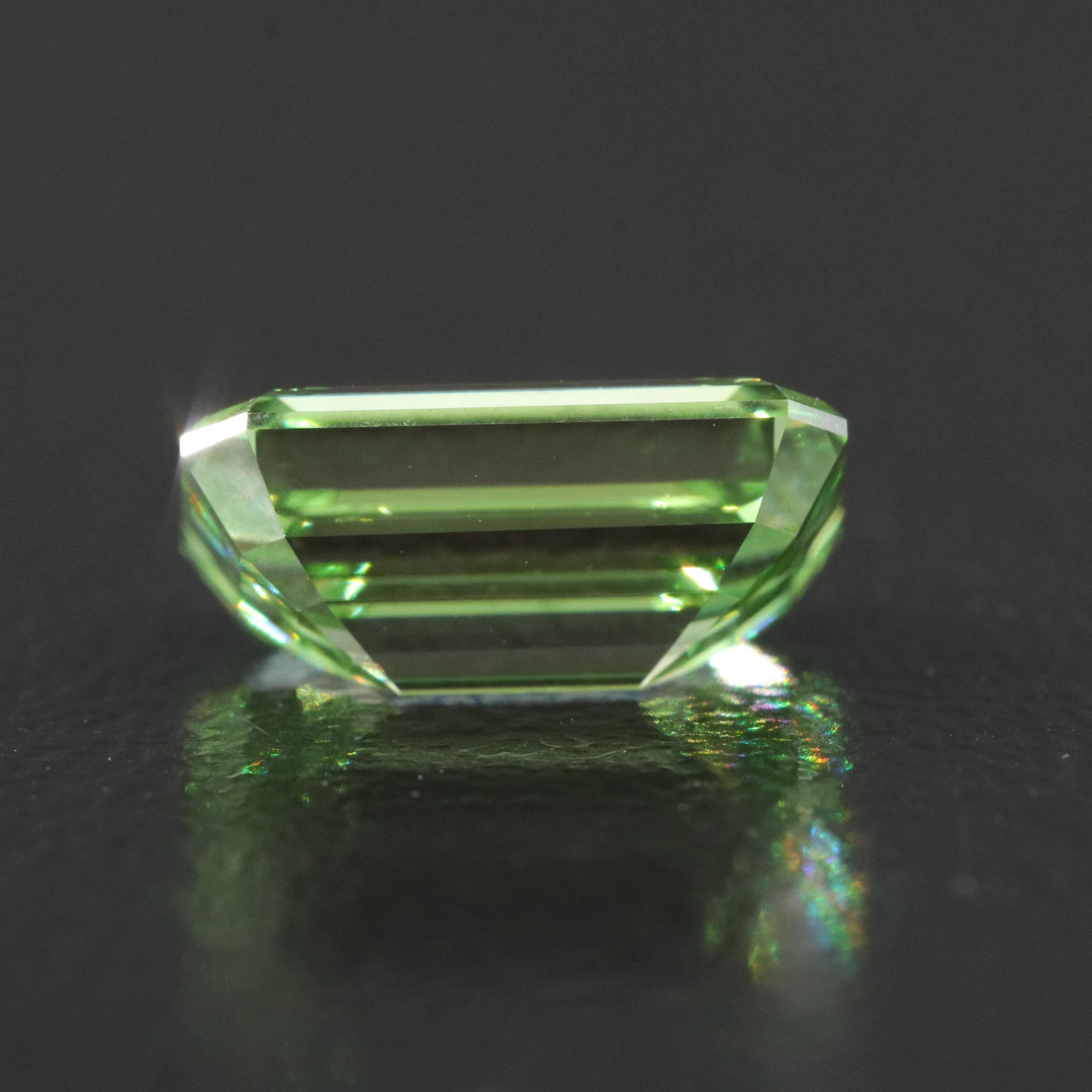 Loose 2.22 CT Fancy Vivid Green Lab Grown Diamond with IGI Report