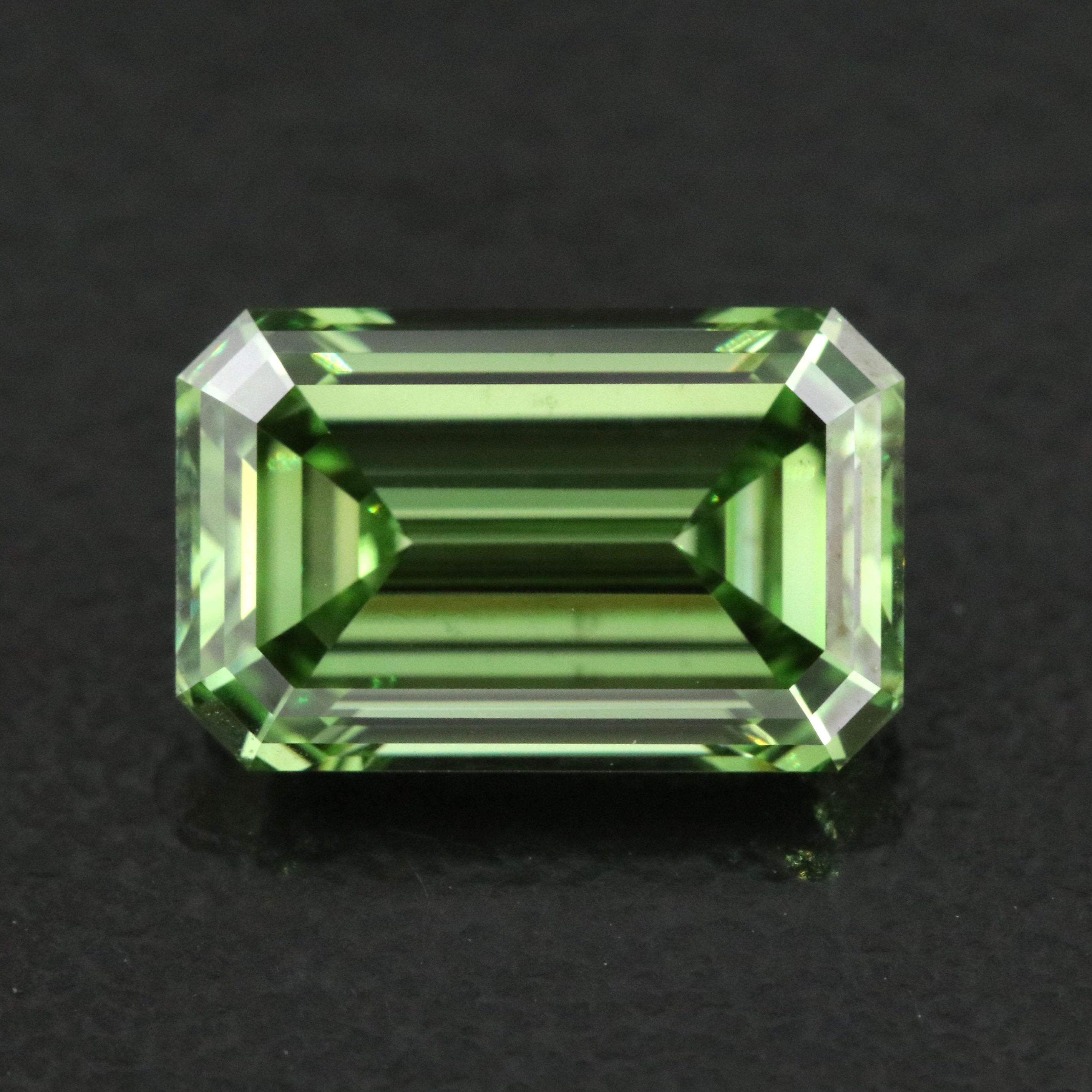 Loose 2.22 CT Fancy Vivid Green Lab Grown Diamond with IGI Report