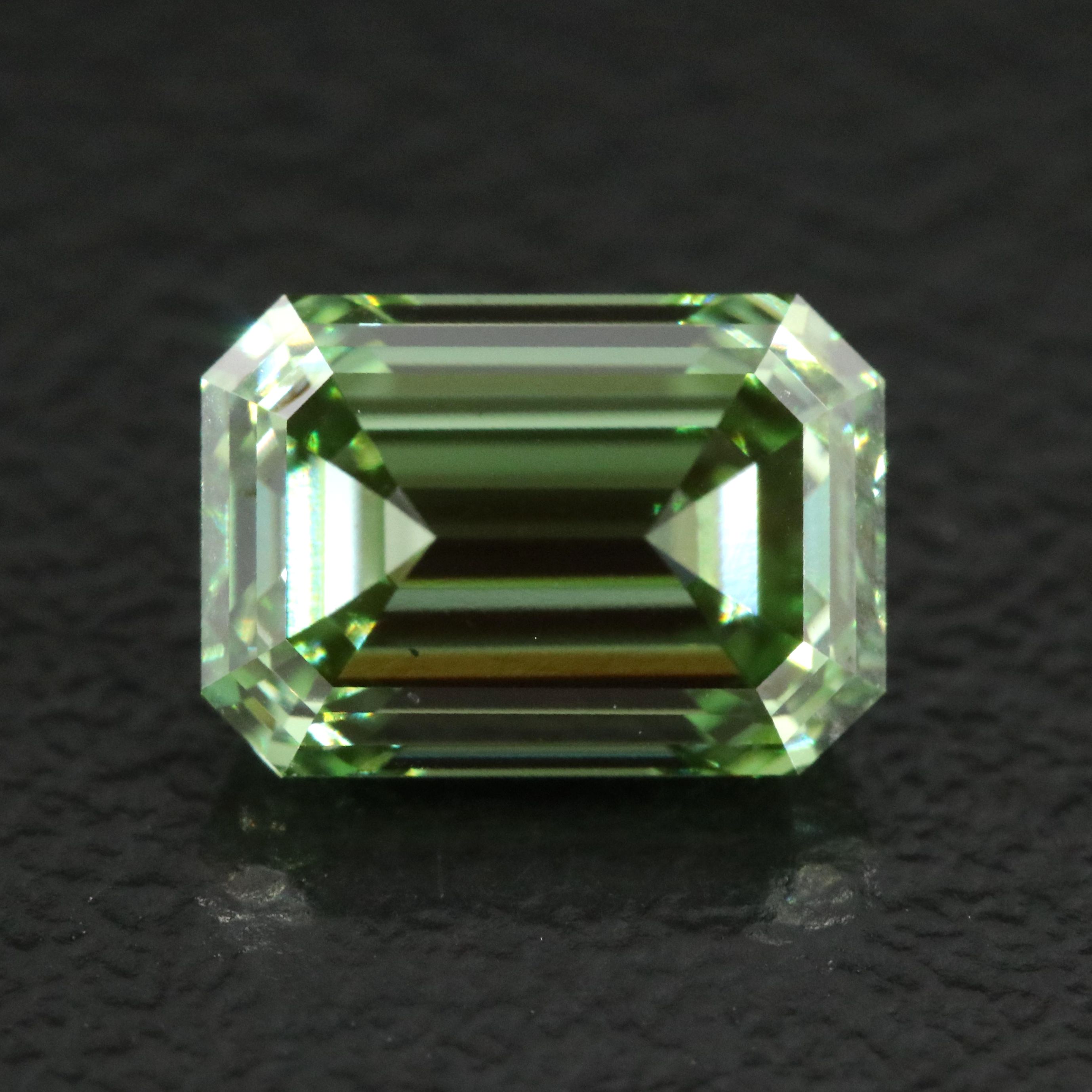 Loose 2.11 CT Fancy Vivid Green Lab Grown Diamond with IGI Report