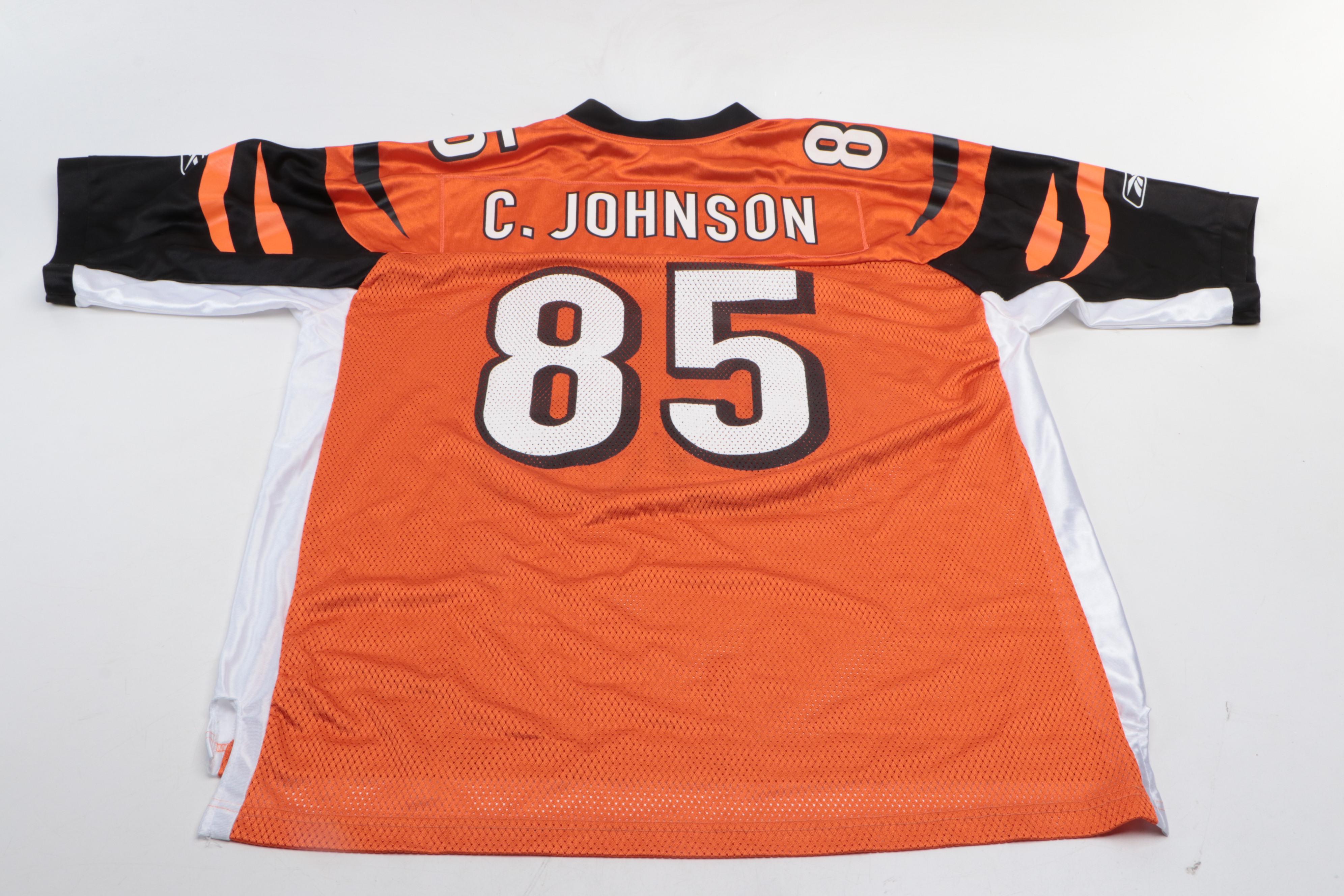 2007 Cincinnati Bengals Team Signed Football with Chad Johnson Jersey and More