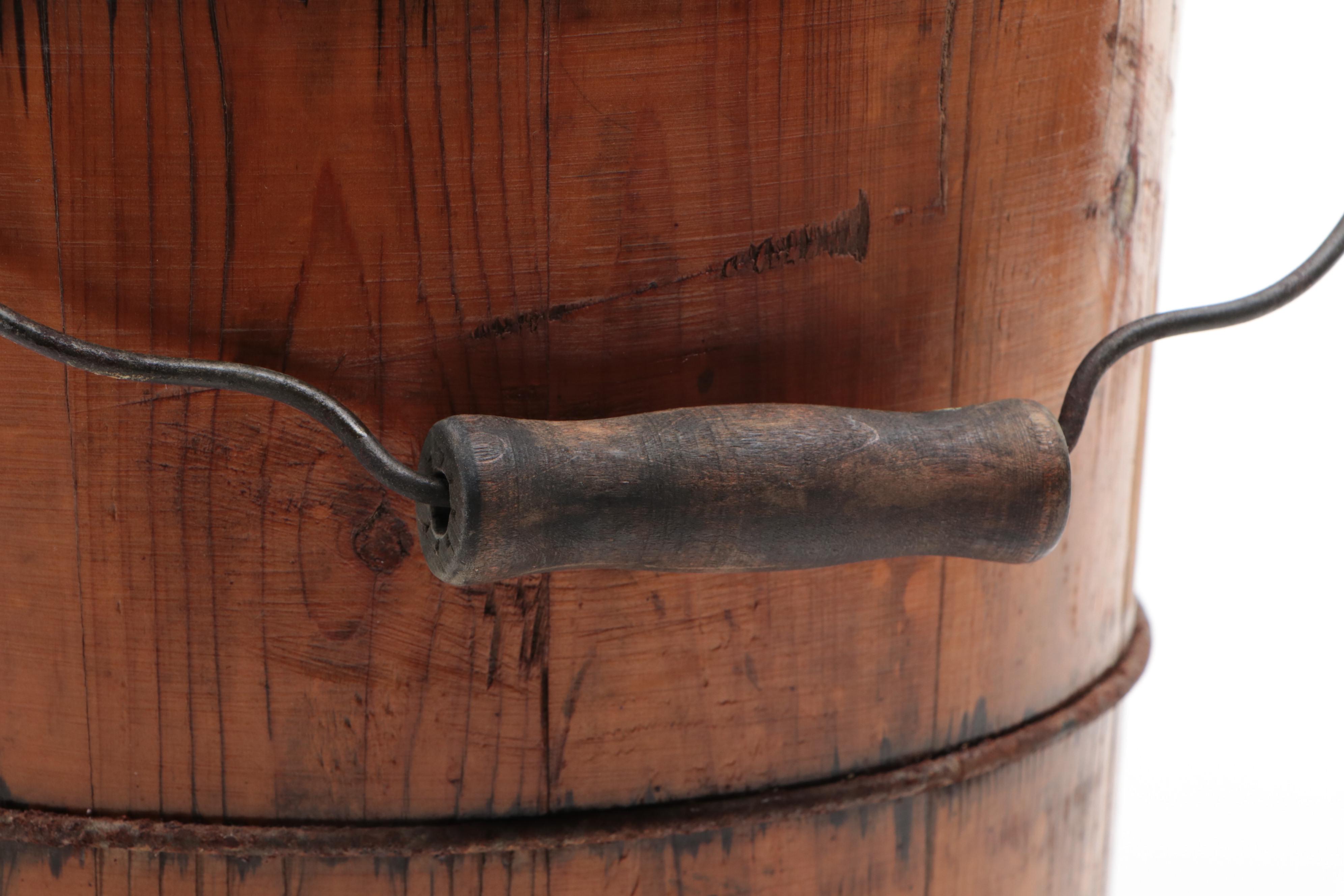 Richmond Cedar Works Dixie Belle Wooden Ice Cream Maker