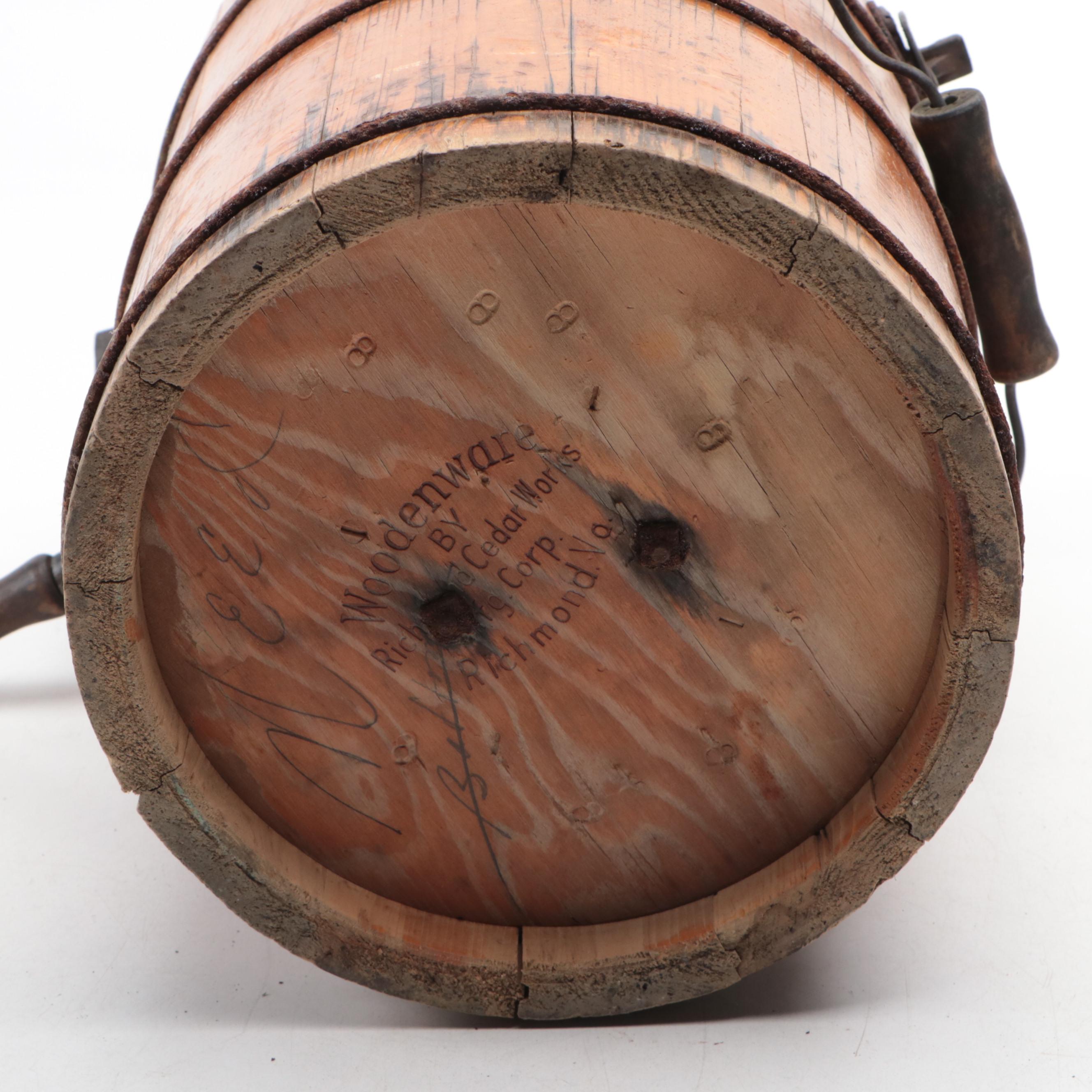 Richmond Cedar Works Dixie Belle Wooden Ice Cream Maker