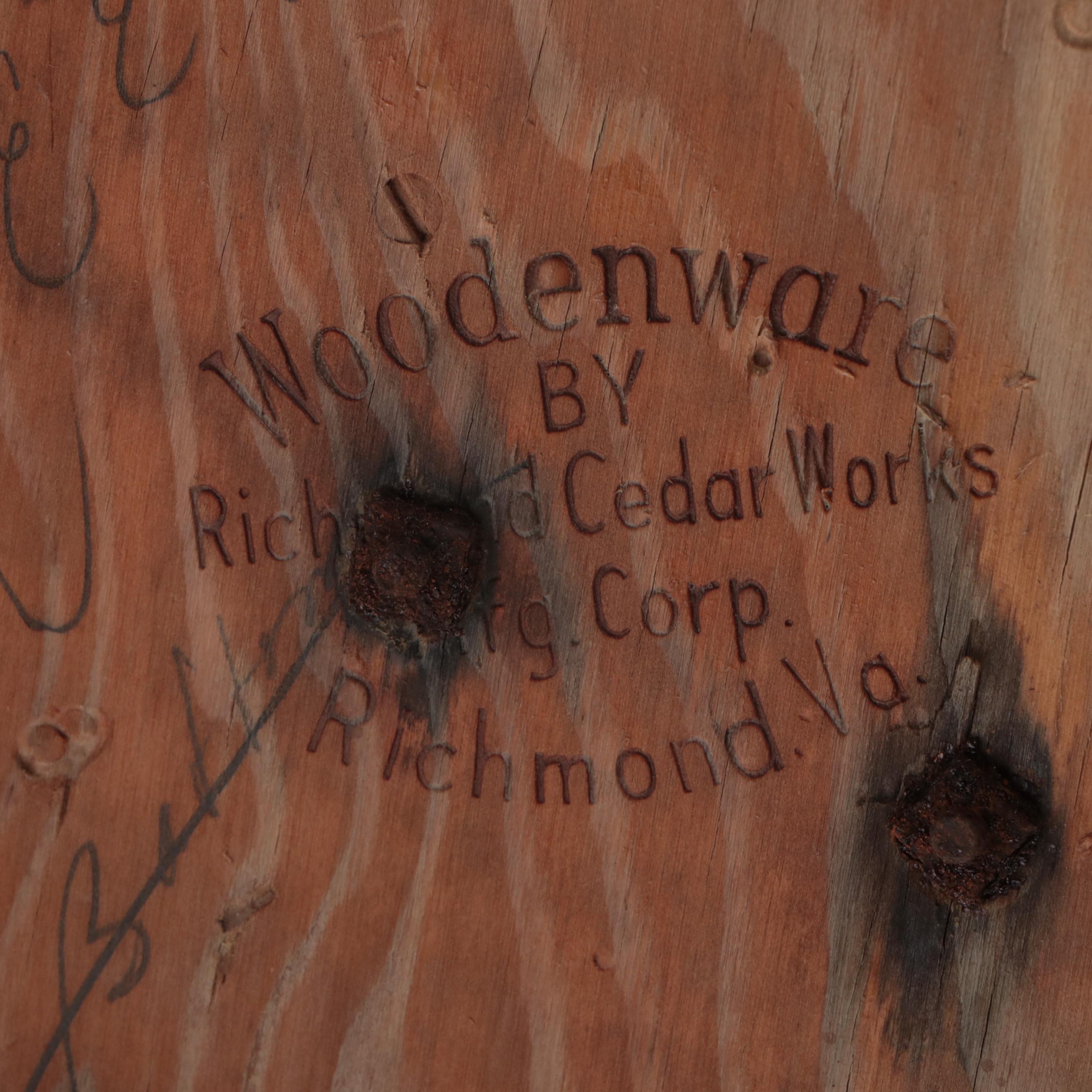 Richmond Cedar Works Dixie Belle Wooden Ice Cream Maker