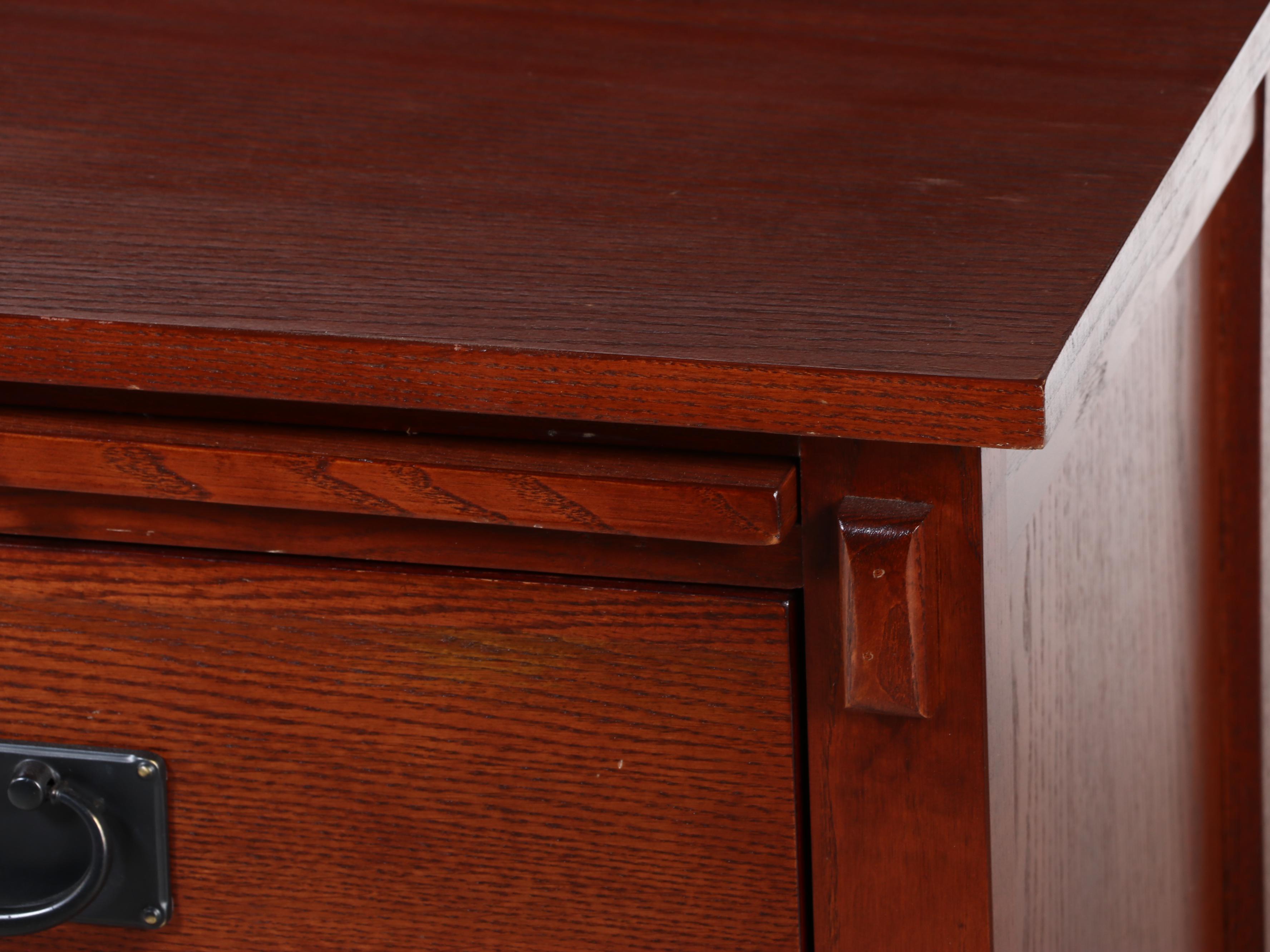 Pair of Delsa Muebles Mission Style Oak Veneer Three-Drawer Nightstands