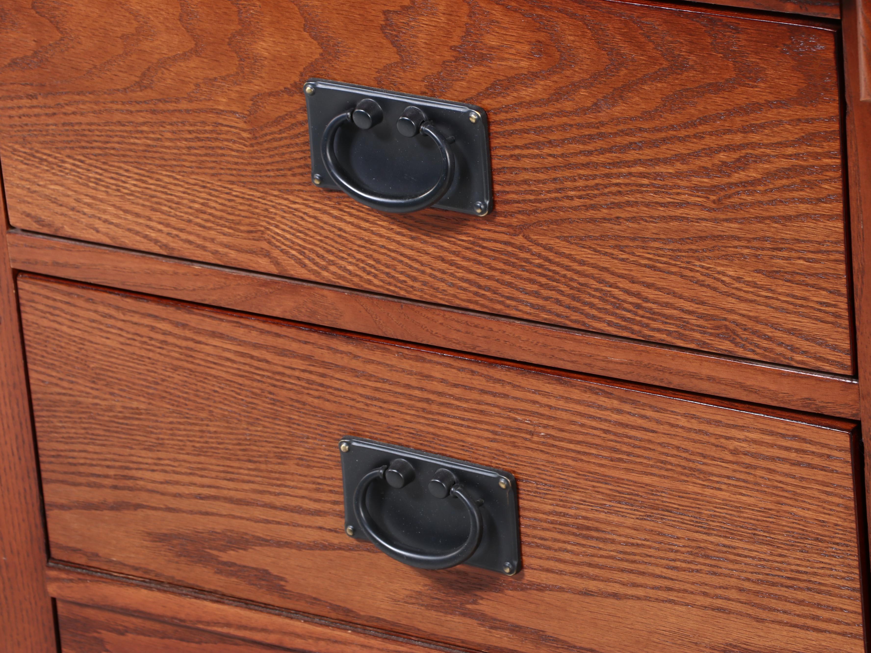 Pair of Delsa Muebles Mission Style Oak Veneer Three-Drawer Nightstands