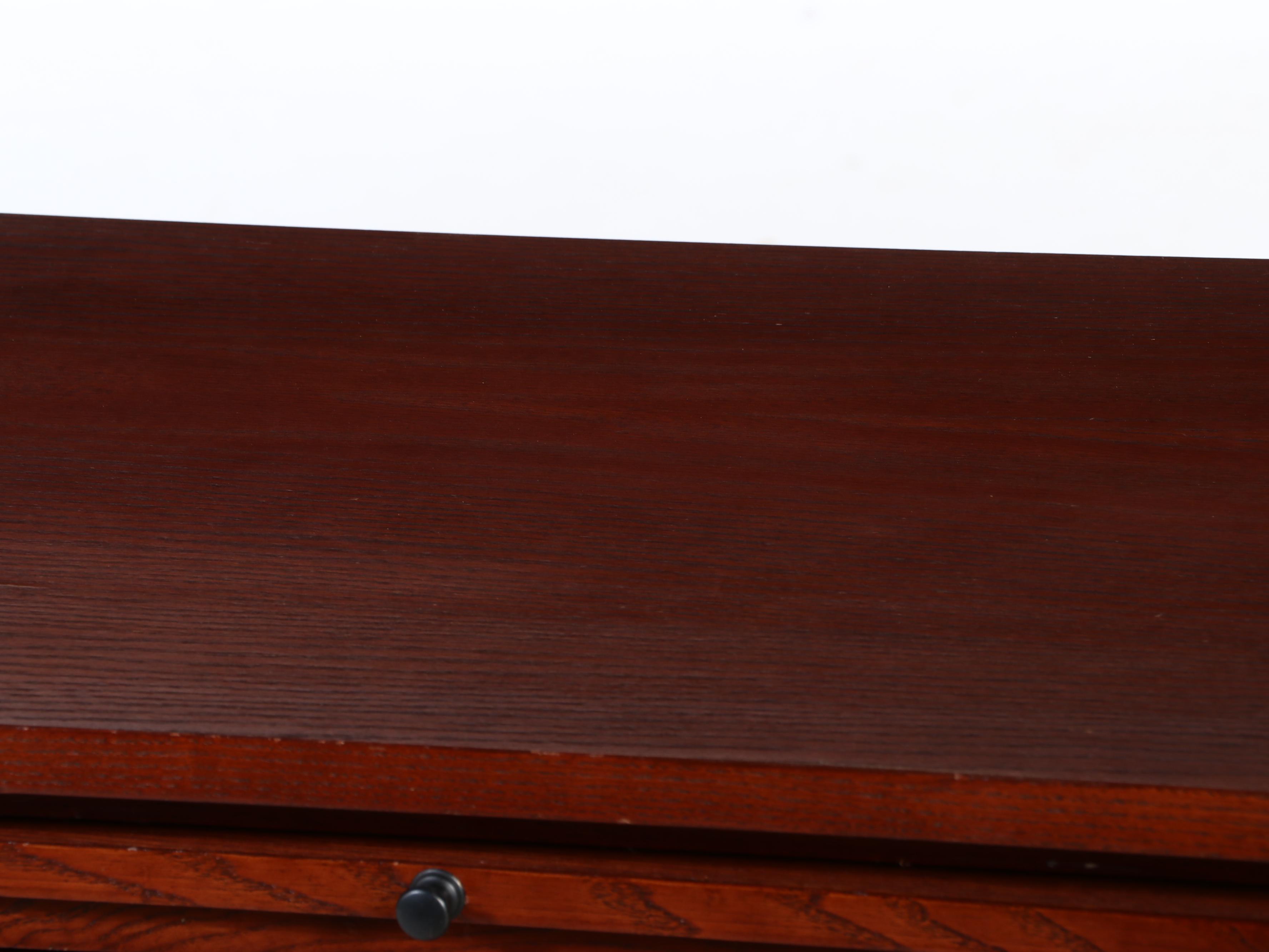 Pair of Delsa Muebles Mission Style Oak Veneer Three-Drawer Nightstands