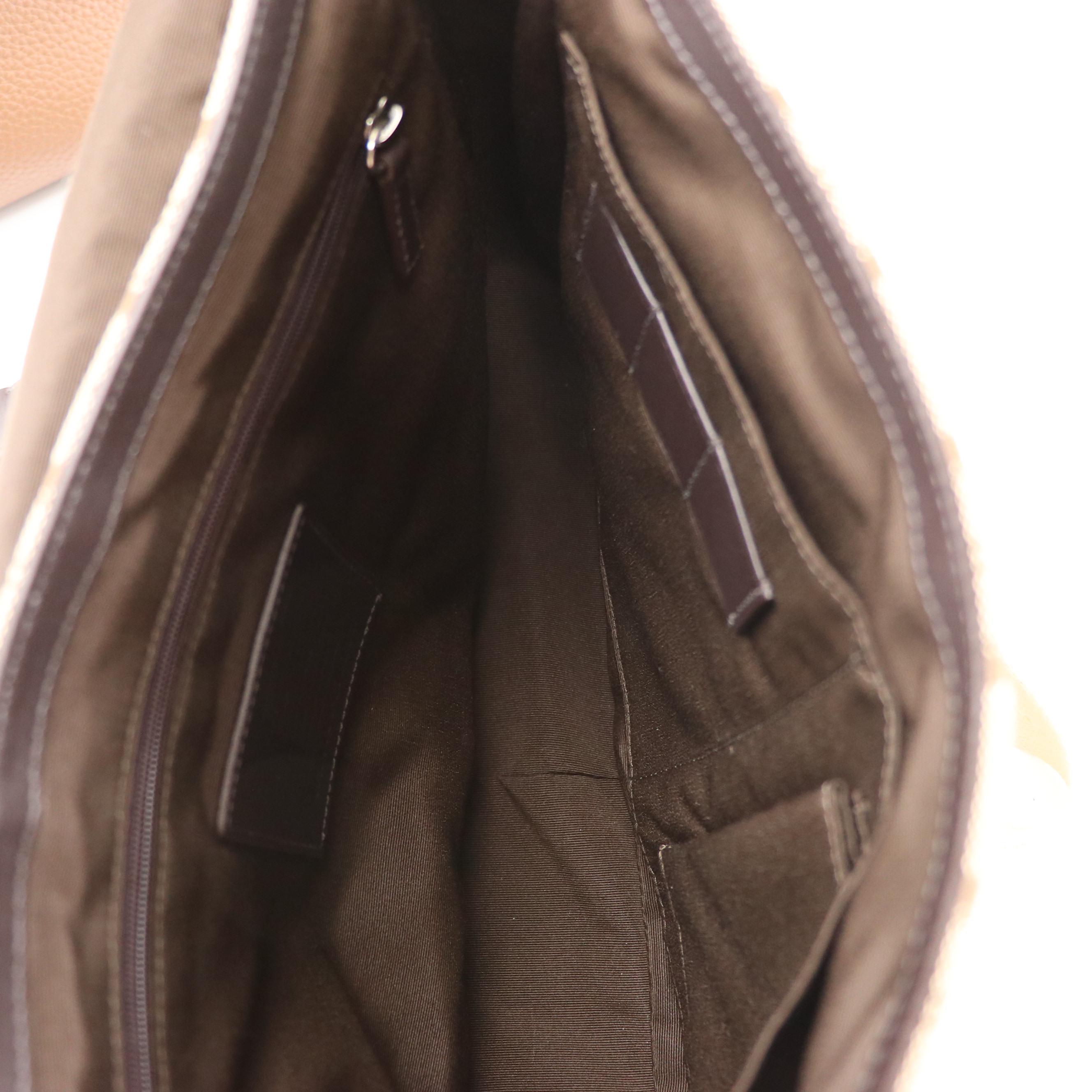 Coach Signature Canvas Messenger Bag, Shay Shoulder Bag in Vintage Khaki Leather