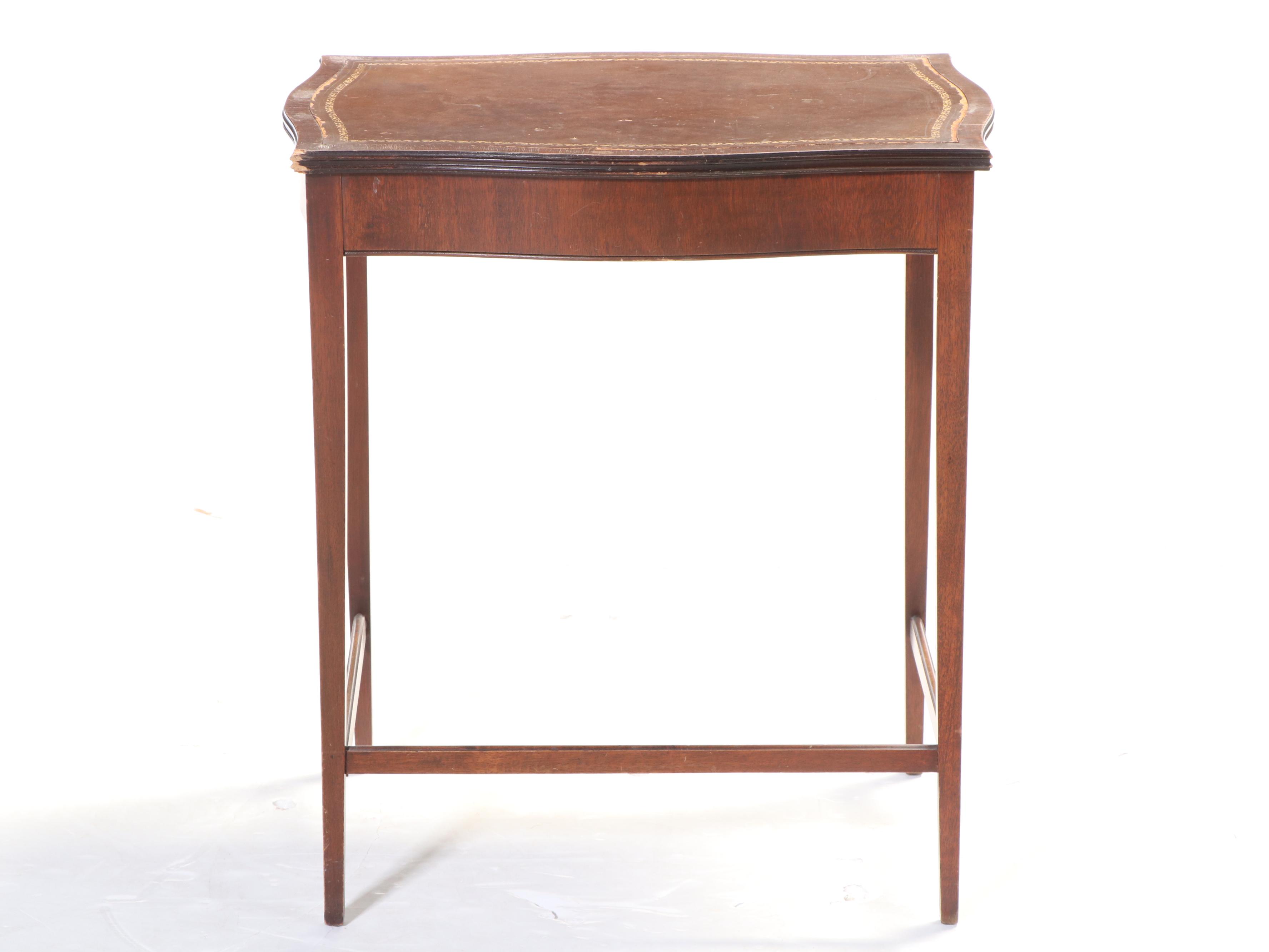 Federal Style Nesting Tables