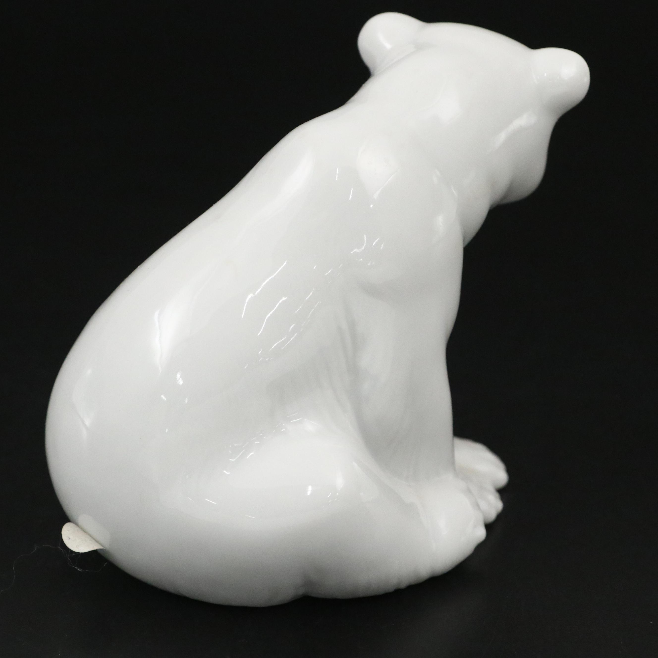 Lladró "Seated Polar Bear" Porcelain Figurine Designed by Juan Huerta