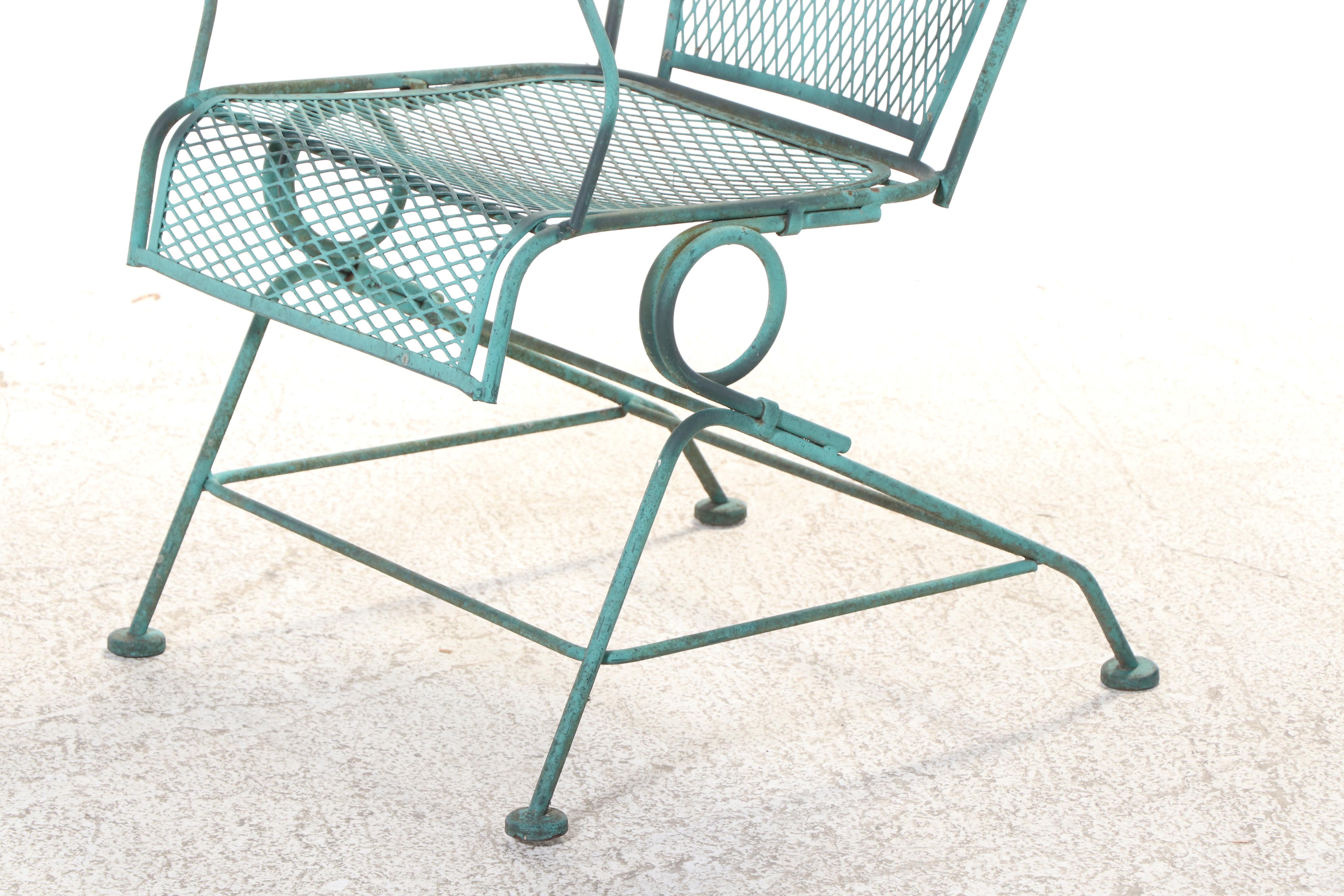 Five-Piece Modernist Green-Painted Iron and Wire Mesh Patio Dining Set