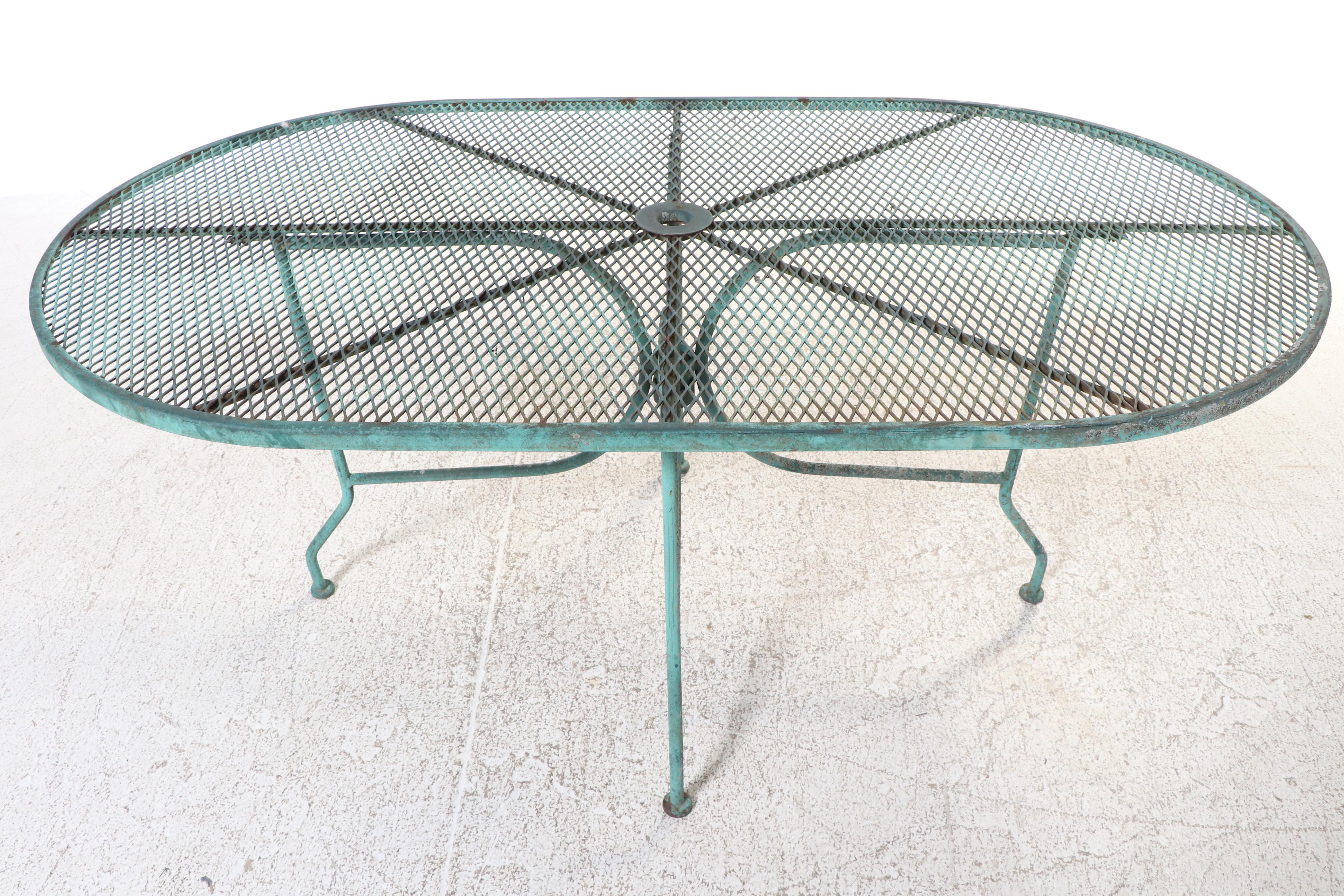 Five-Piece Modernist Green-Painted Iron and Wire Mesh Patio Dining Set