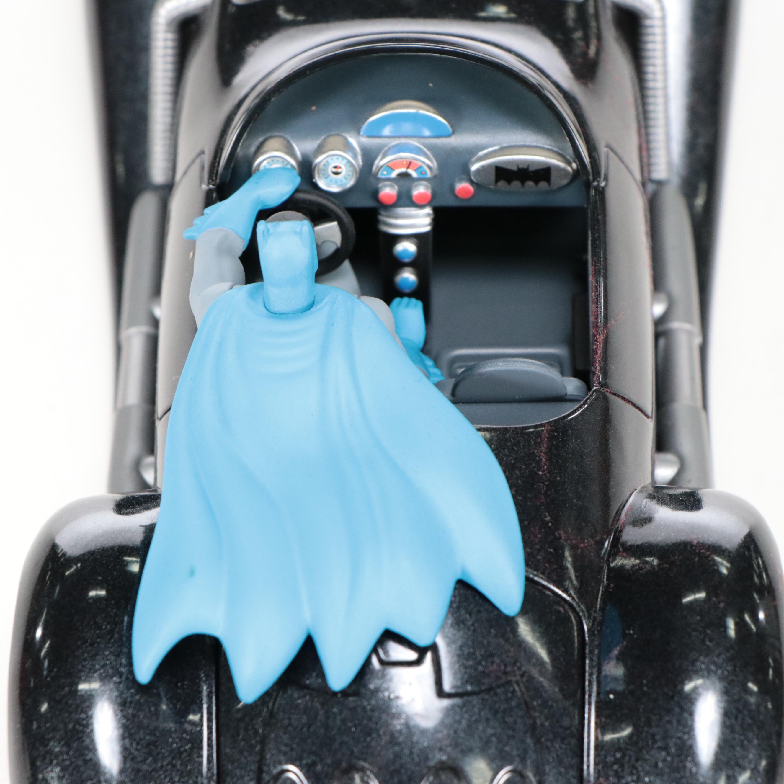 Corgi Limited Edition "1940 Batmobile Roadster" 1:18 Scale Car