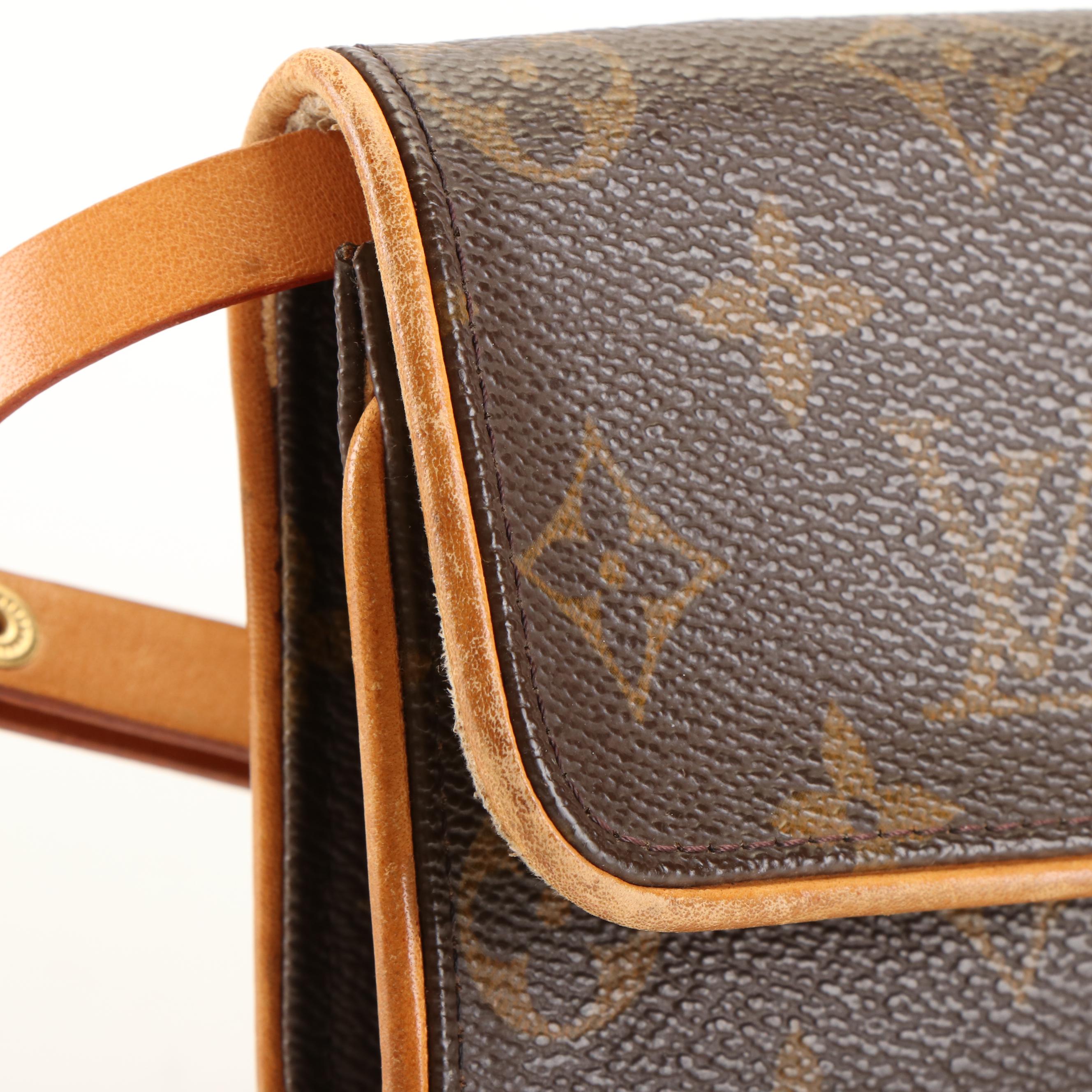 Louis Vuitton Pochette Twin PM Shoulder Bag in Monogram Canvas