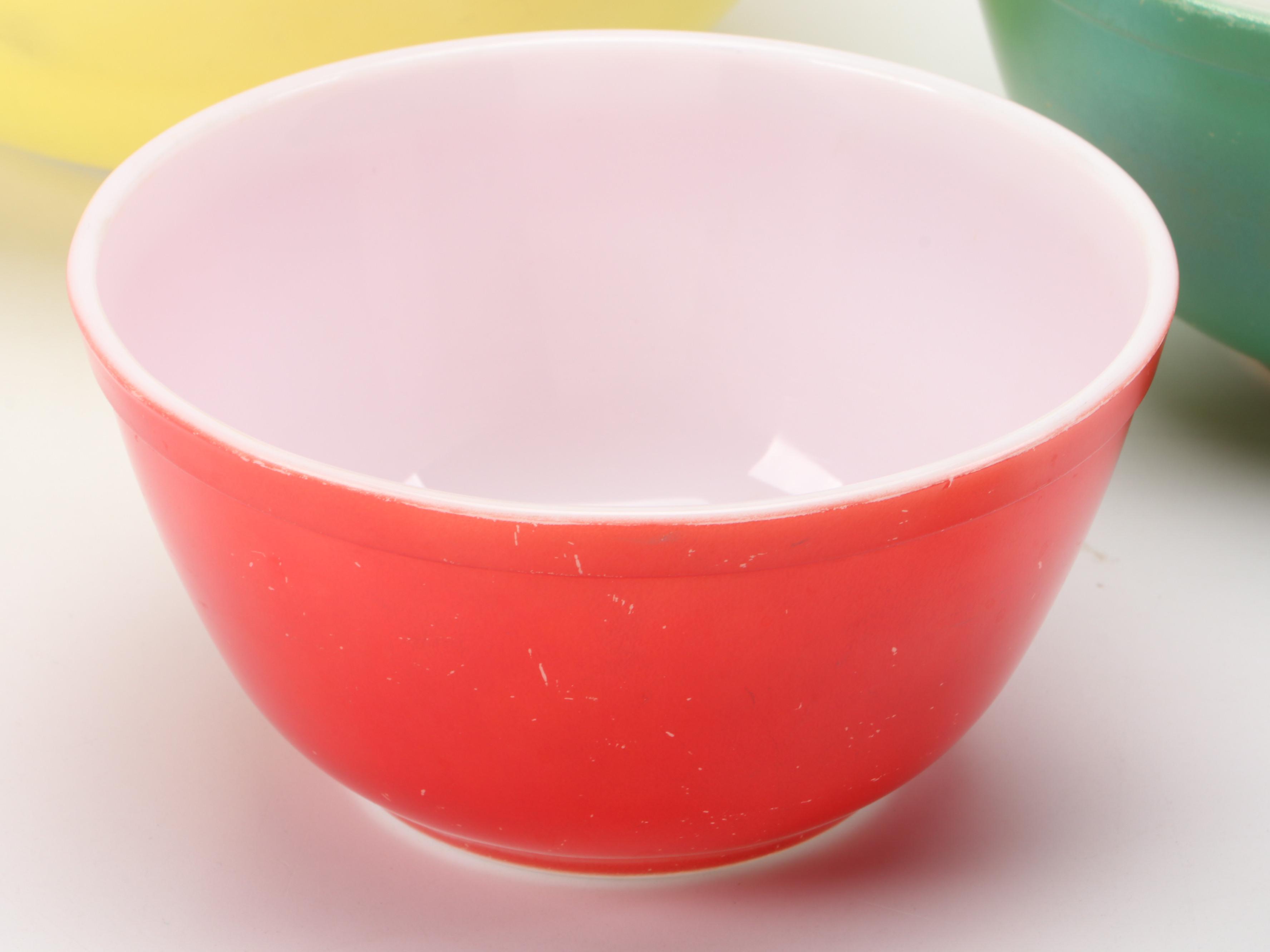 Pyrex "Primary Colors" Glass Mixing Bowls, 1945–1968
