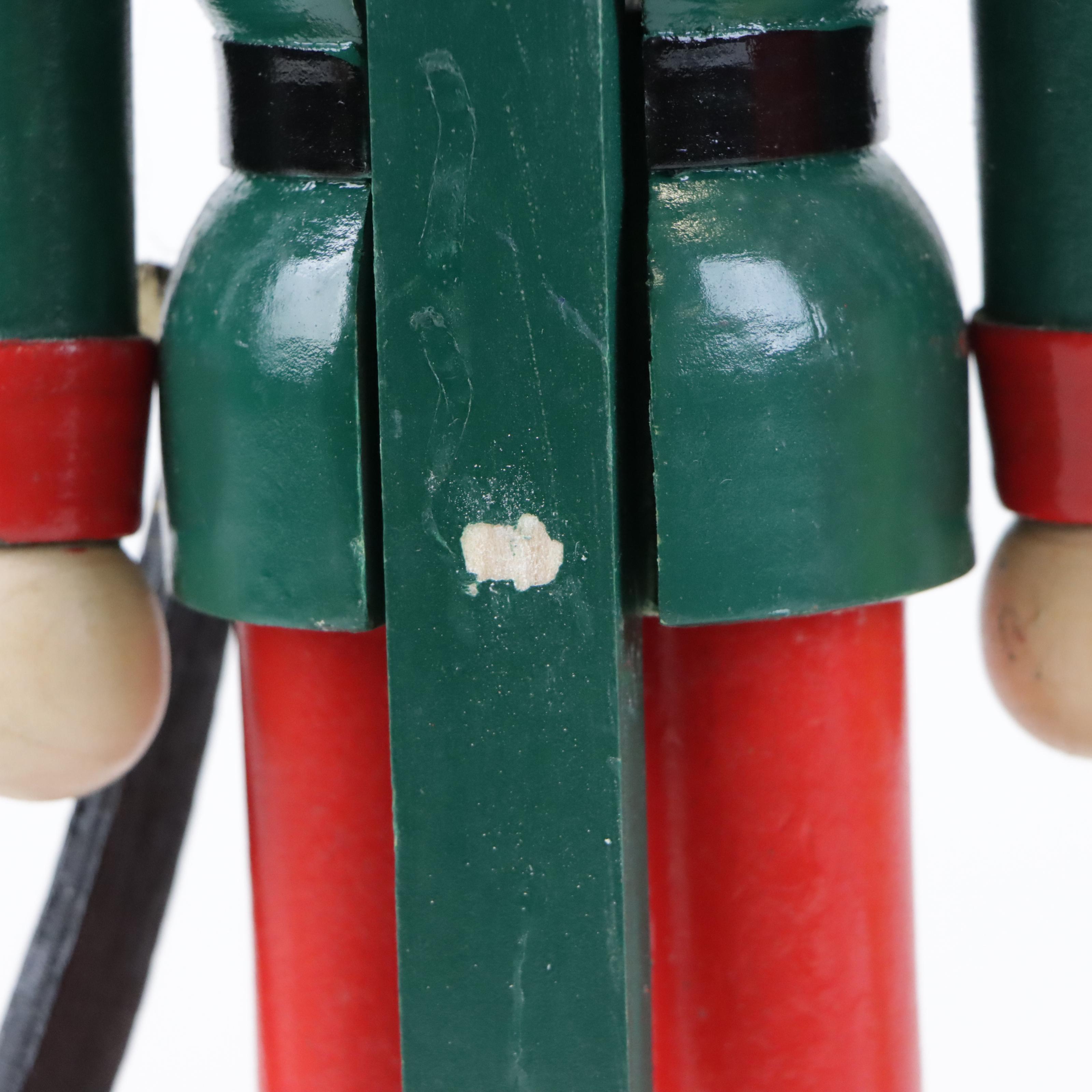 Füchtner Workshop Nutcracker and Other Nutcrackers