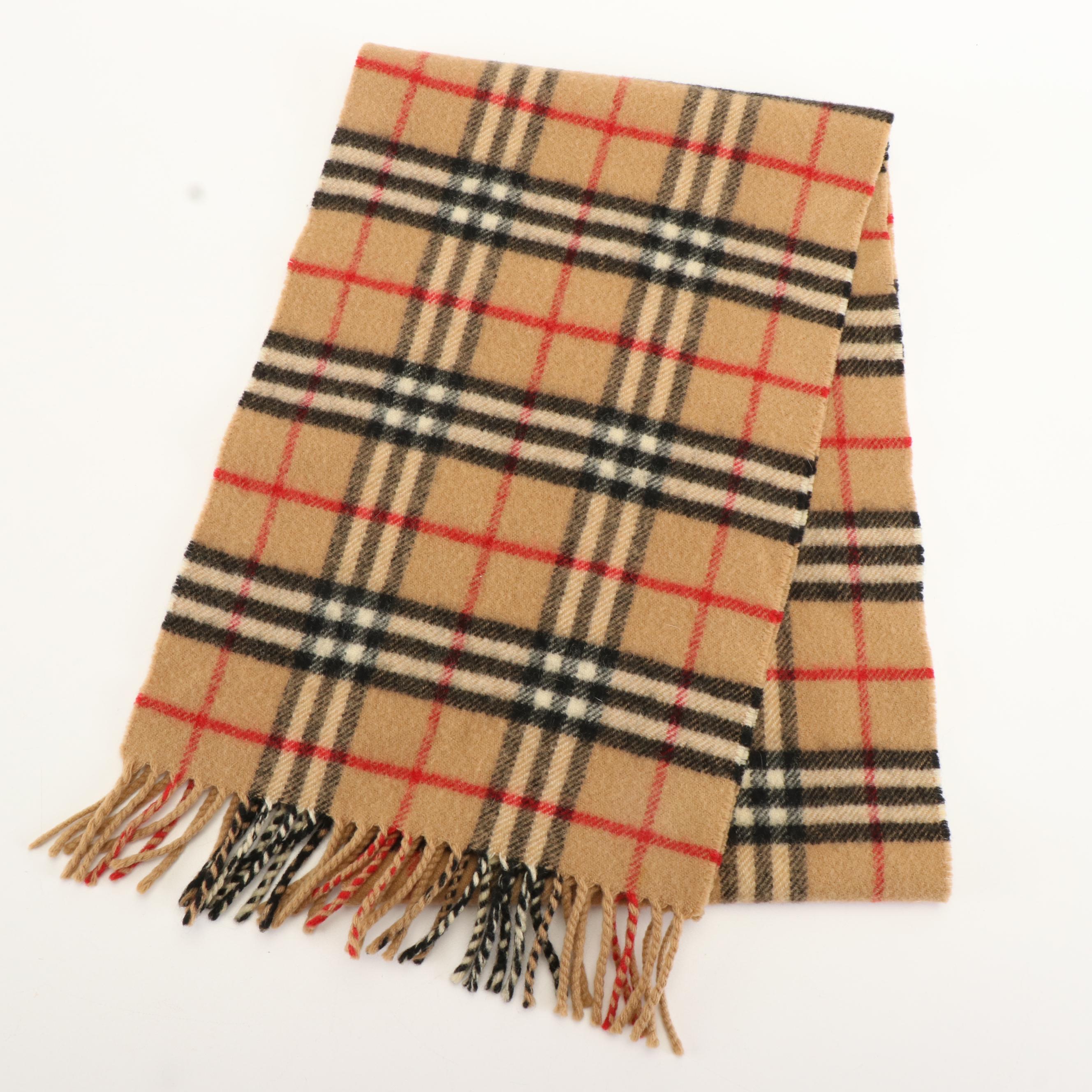 Burberrys Classic Lambswool Scarf in Vintage Check