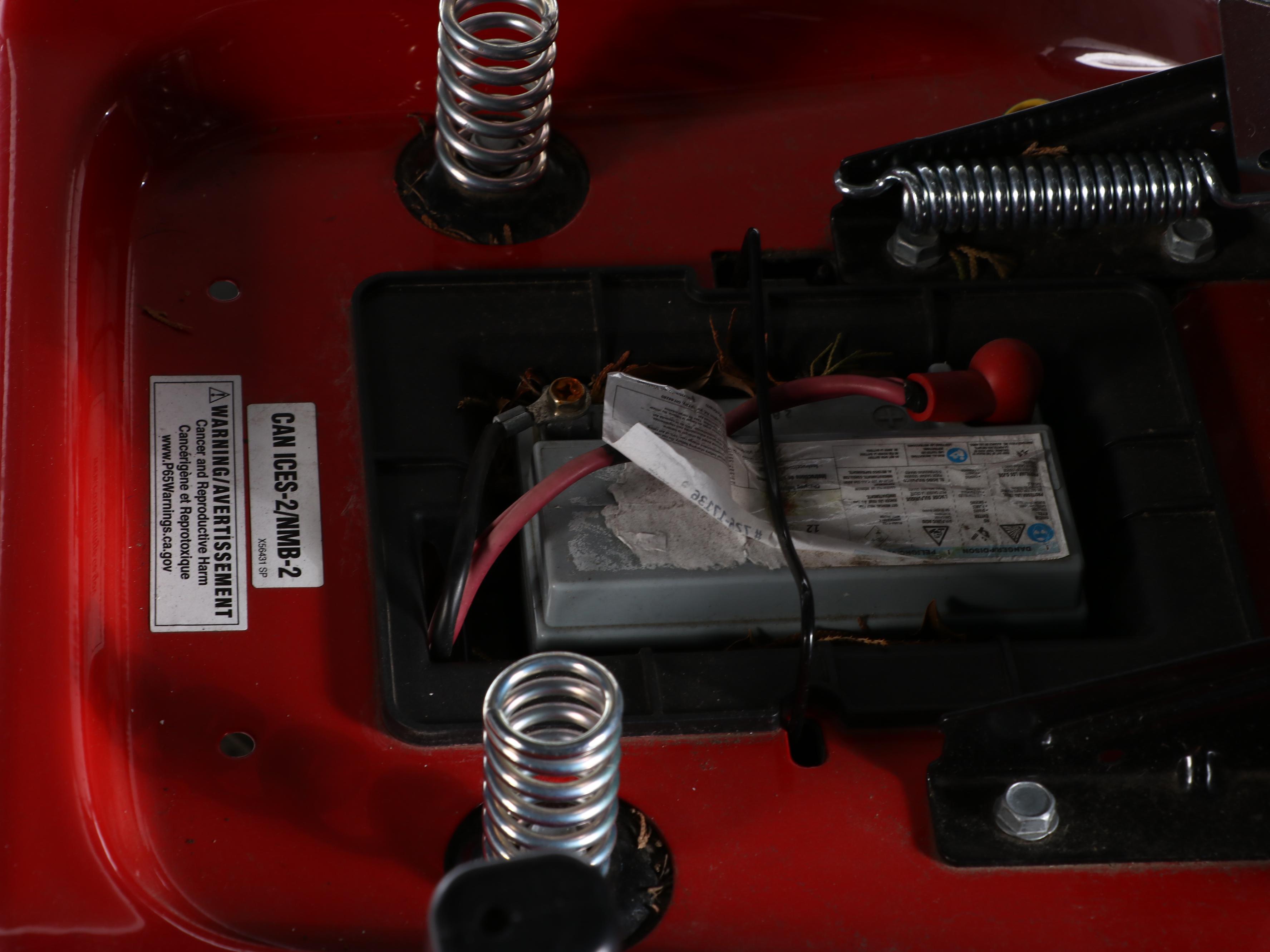 Troy-Bilt Pony 42 Riding Lawn Mower